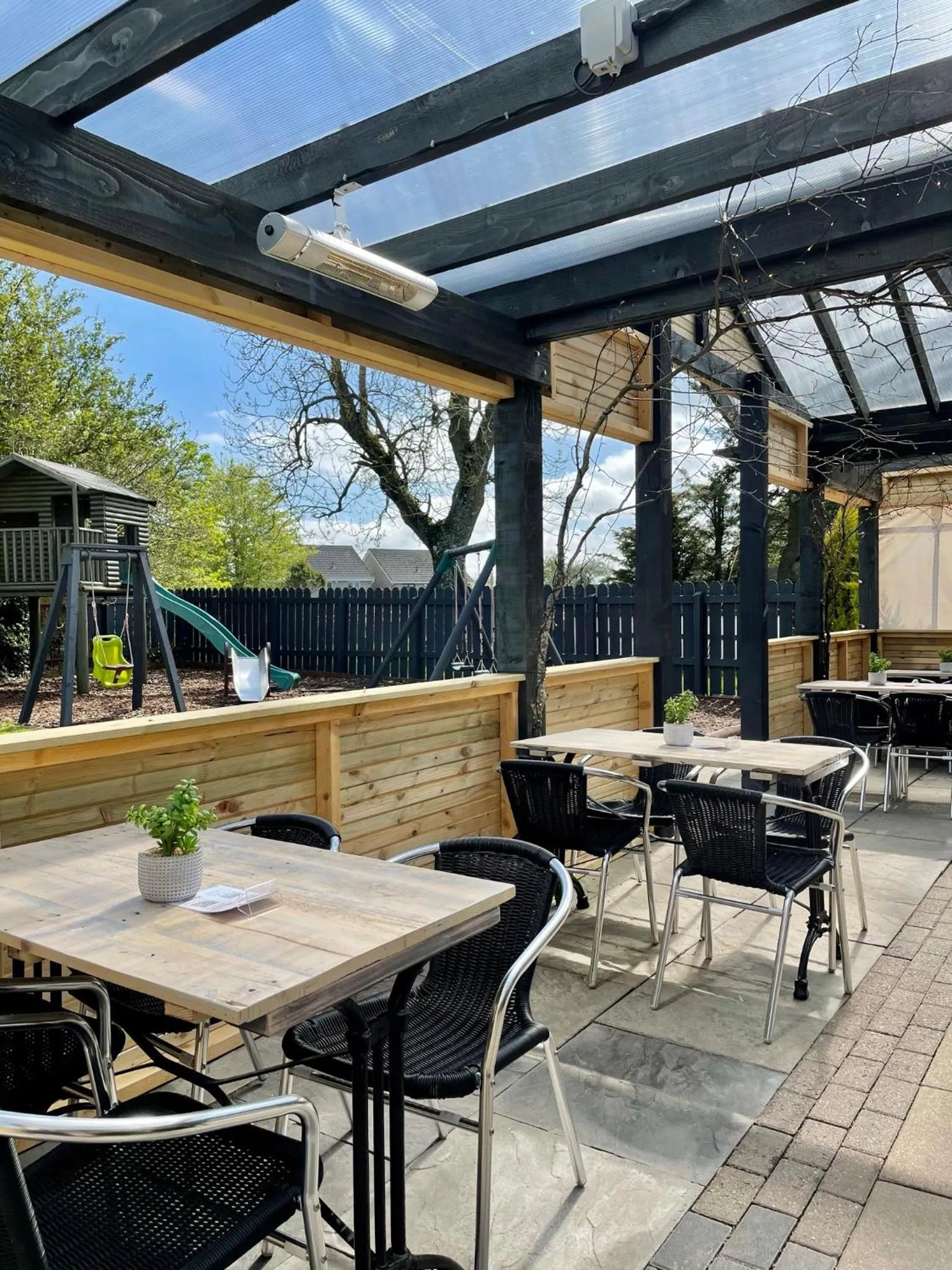 Patio in Newmachar Hotel