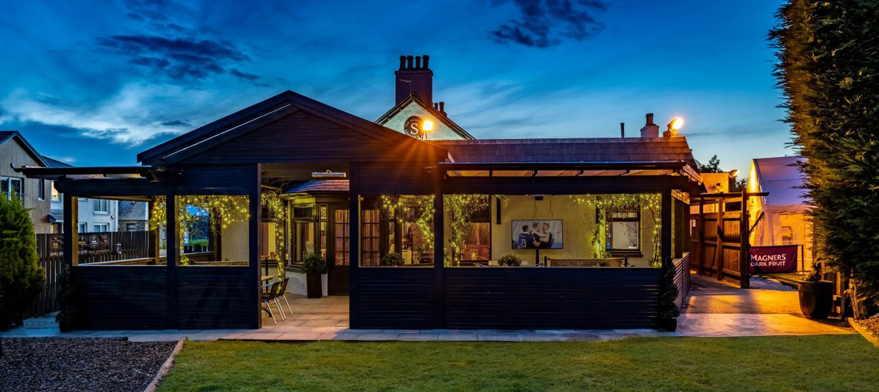 Balcony/Terrace in Newmachar Hotel