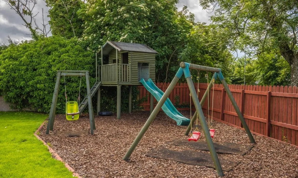 Children play ground in Newmachar Hotel