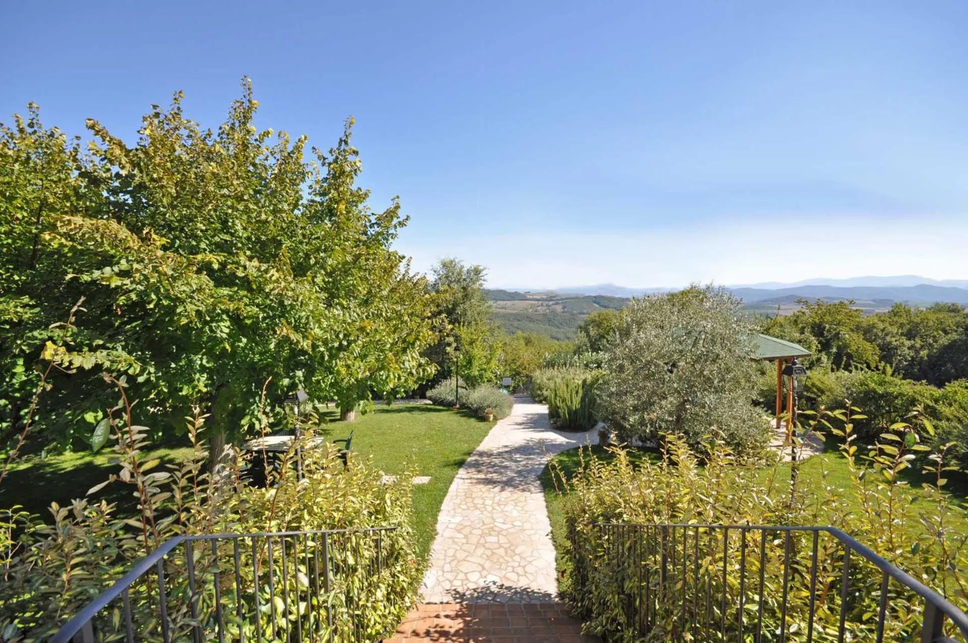Garden in Relais Villa Sensano