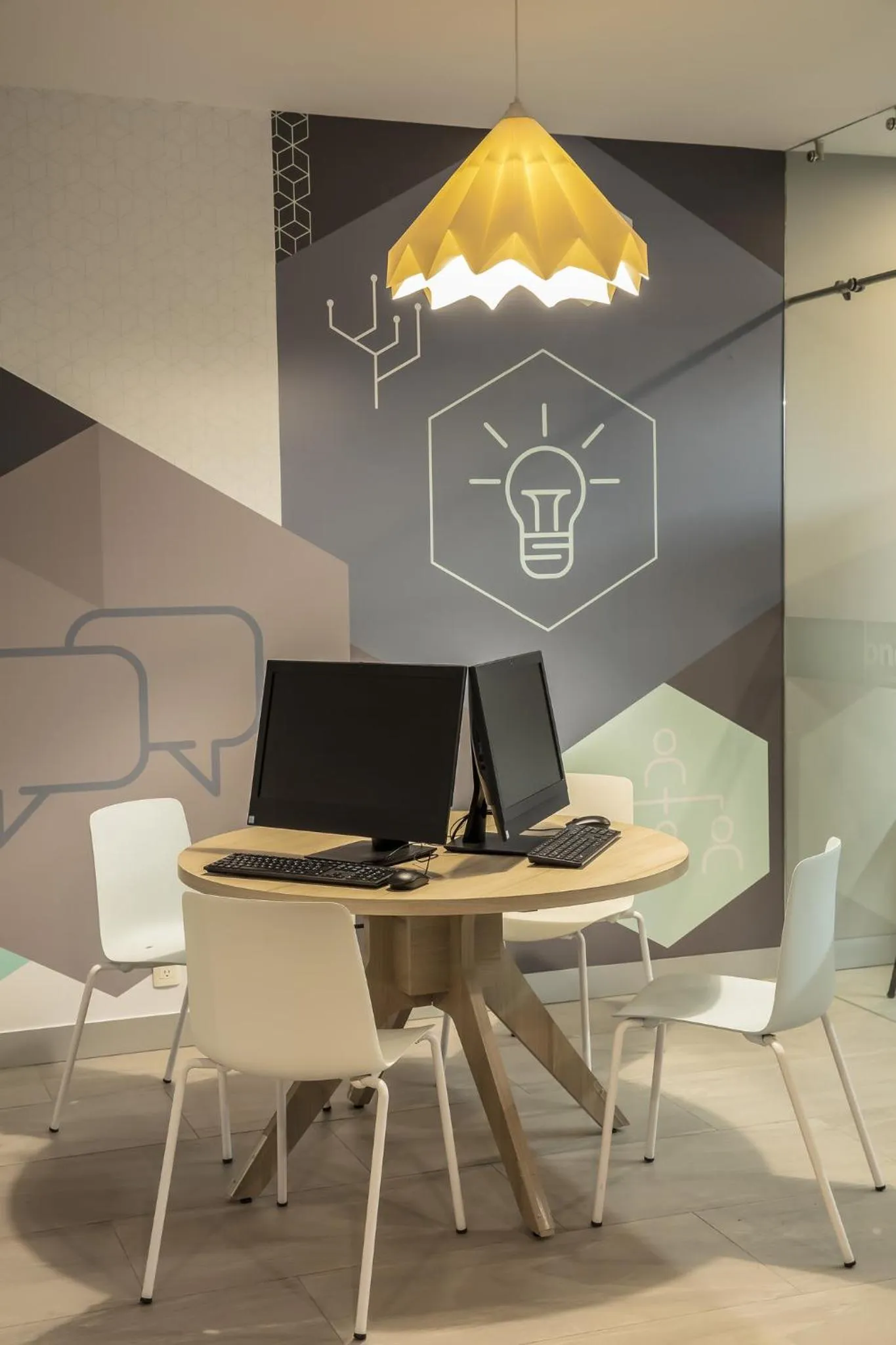 Business facilities in One Monterrey Tecnologico