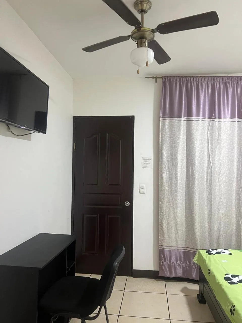 Bed in La Fortuna Roja