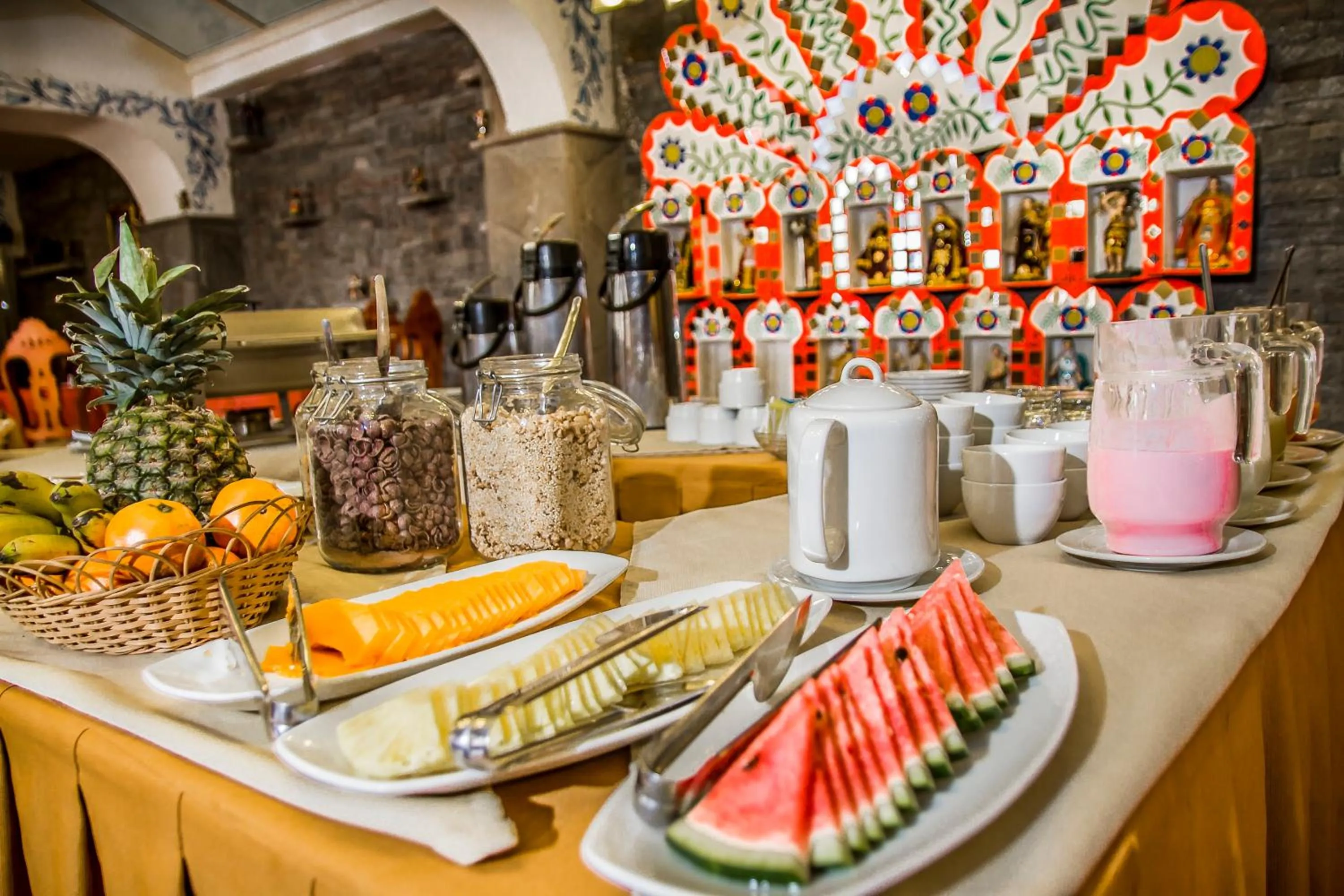 Food and drinks in Hotel Warari