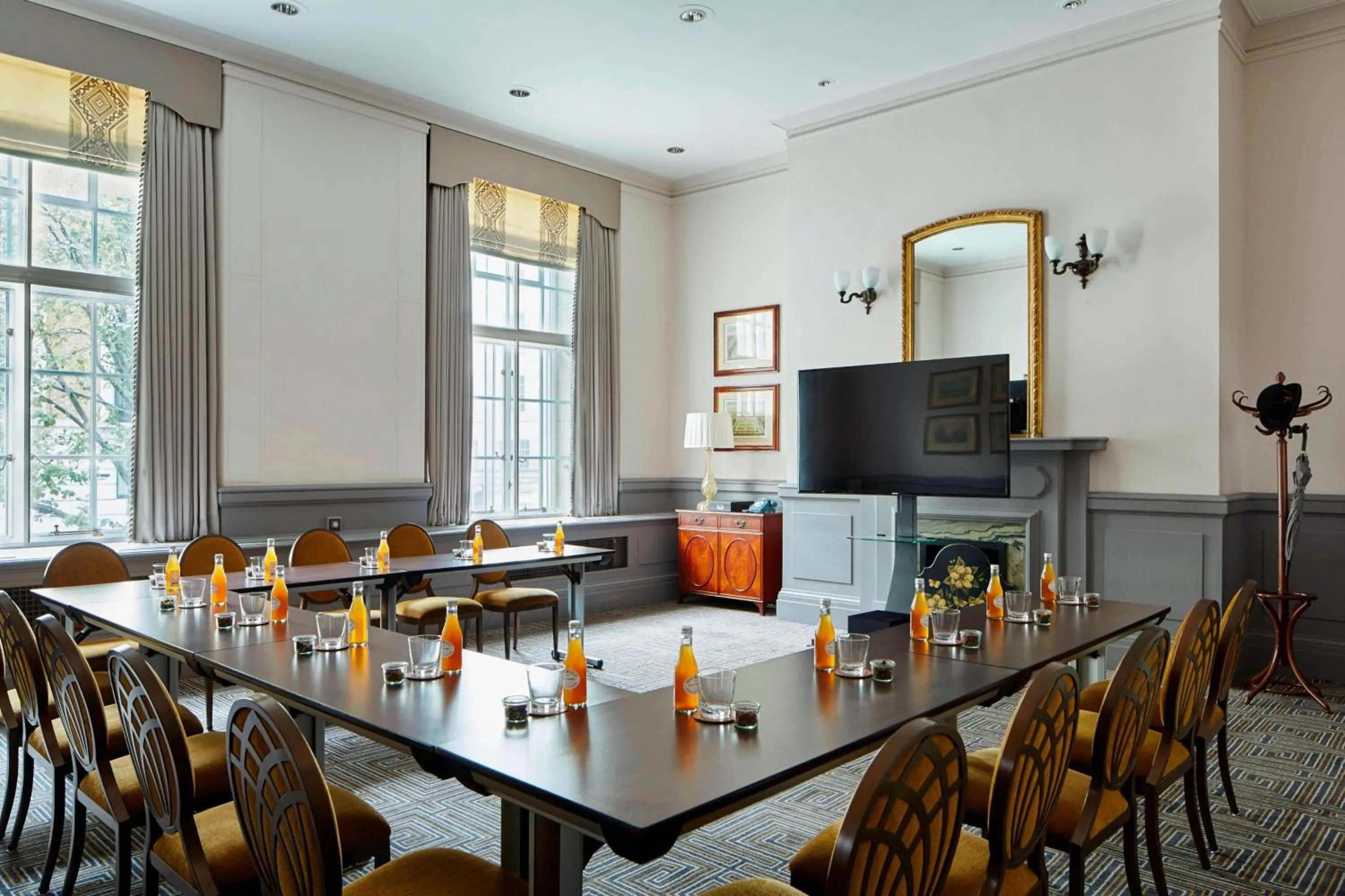 Meeting/conference room in London Marriott Hotel County Hall