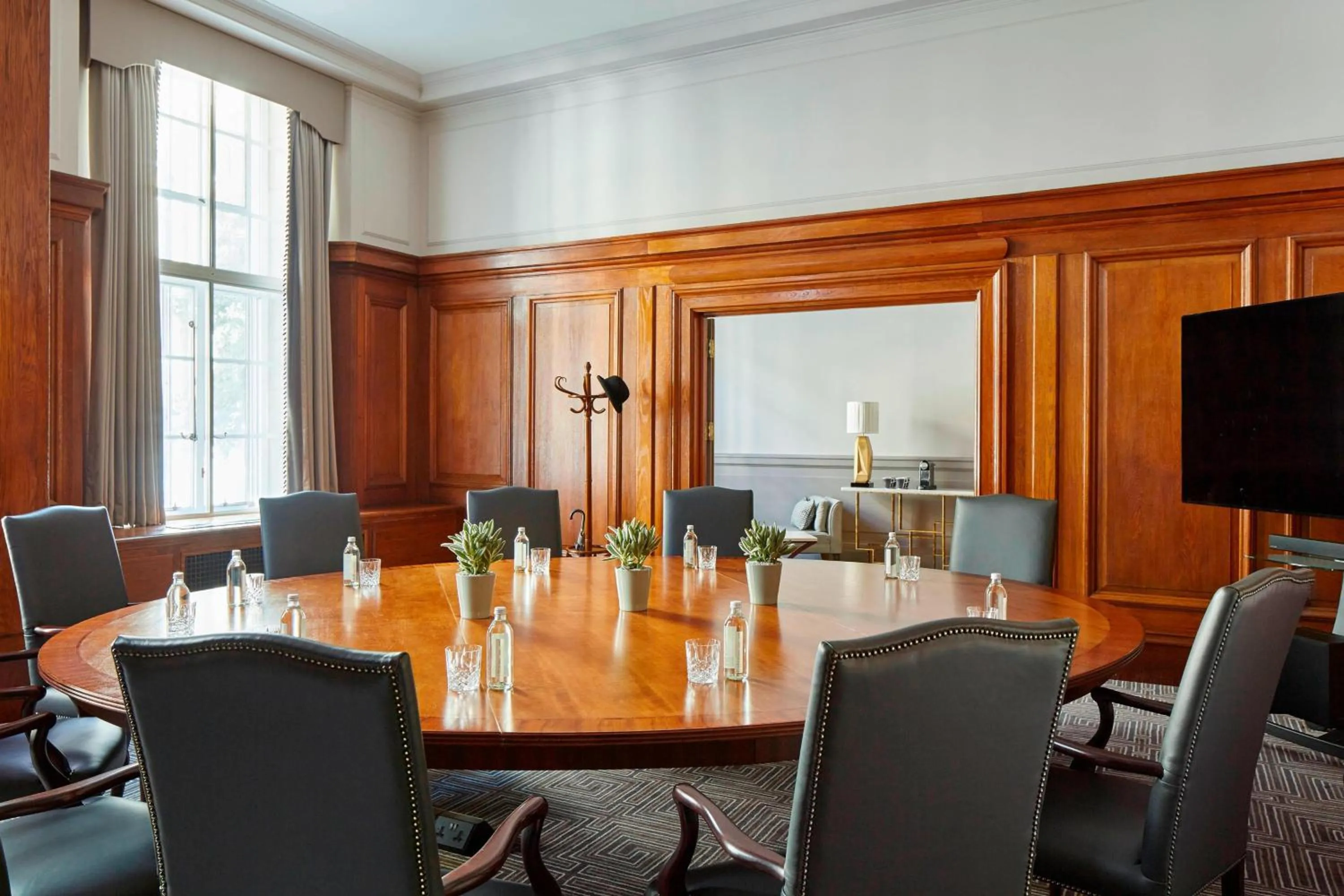 Meeting/conference room in London Marriott Hotel County Hall