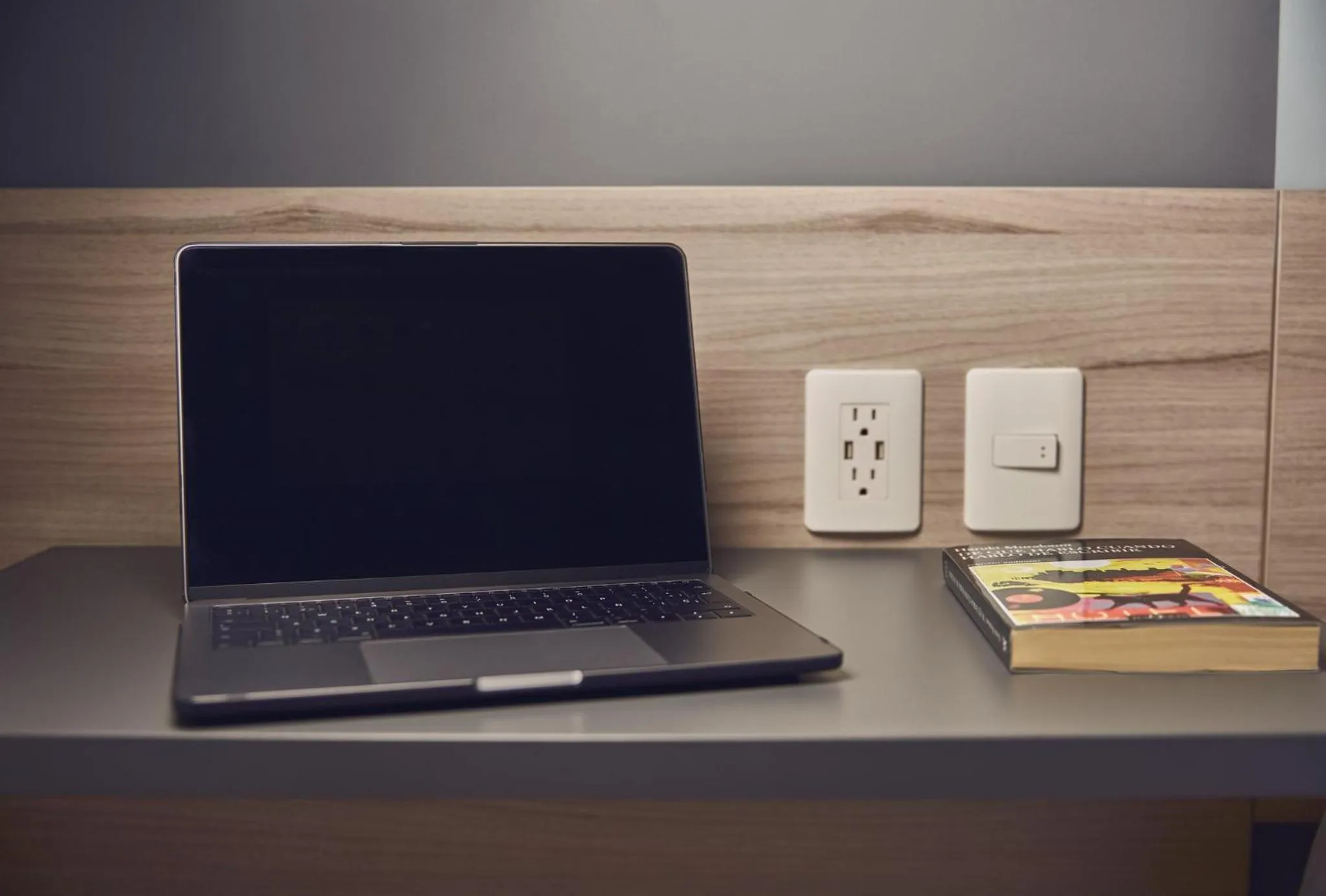 Photo of the whole room in One Acapulco Diamante