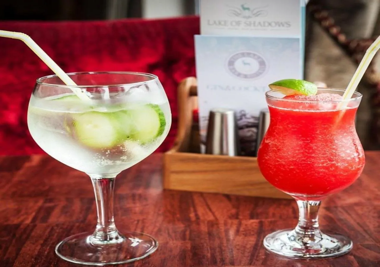 Drinks in Lake of Shadows Hotel
