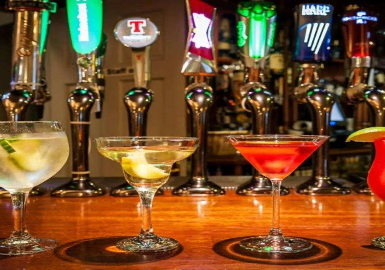 Lounge or bar in Lake of Shadows Hotel