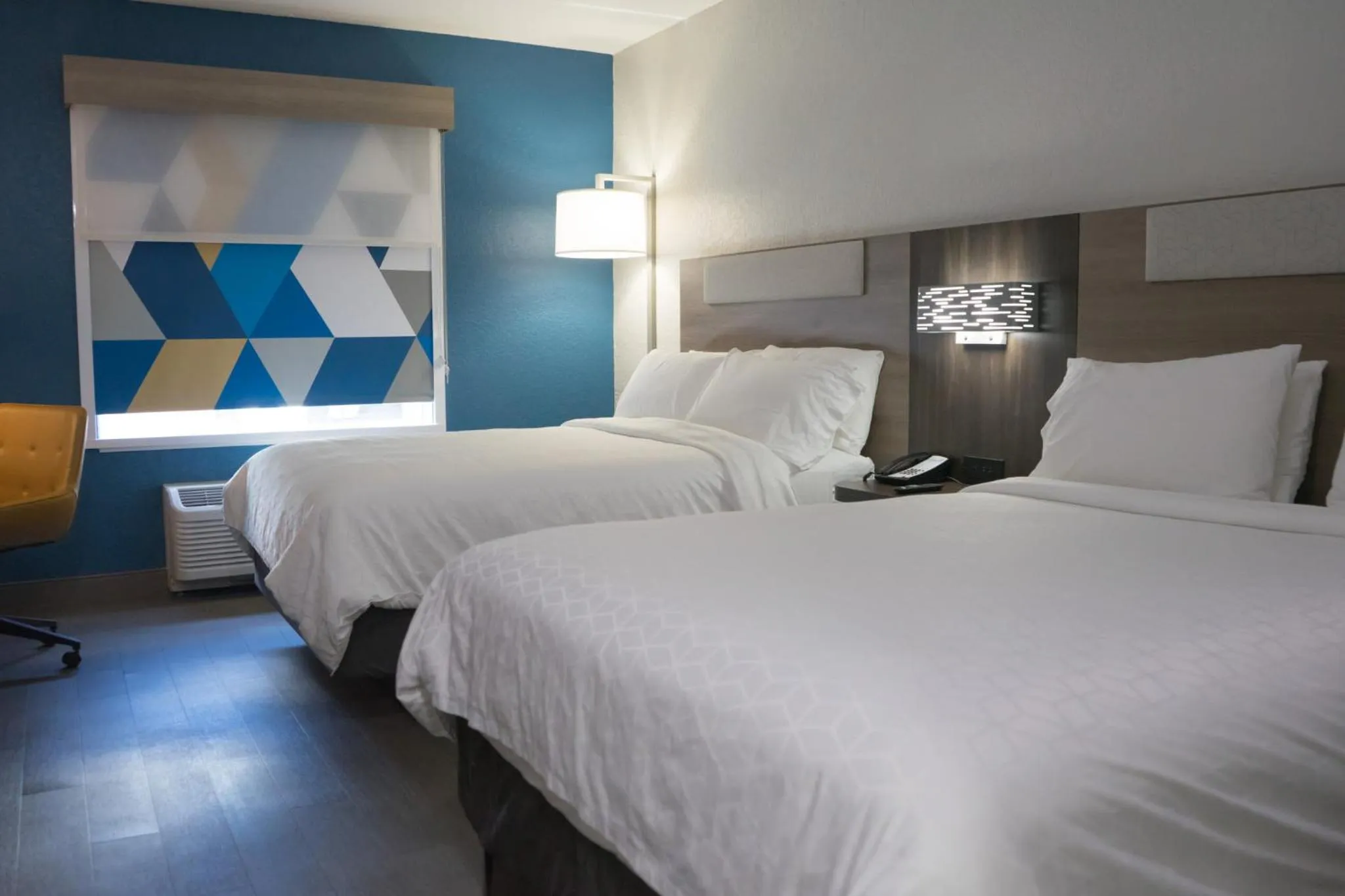 Photo of the whole room, Bed in Holiday Inn Express & Suites Lakeland North I-4 by IHG