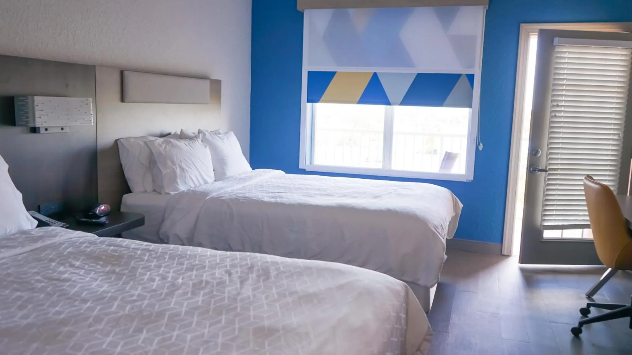 Photo of the whole room, Bed in Holiday Inn Express & Suites Lakeland North I-4 by IHG