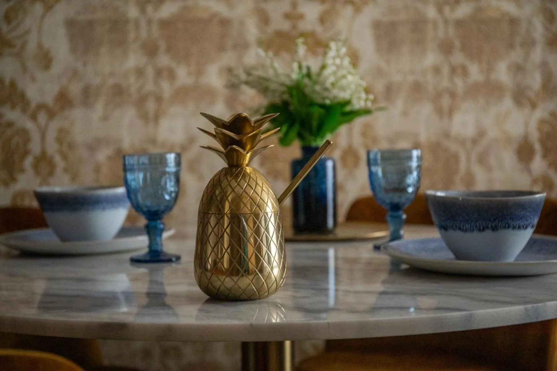 Dining area in Vision Apartments Budapest