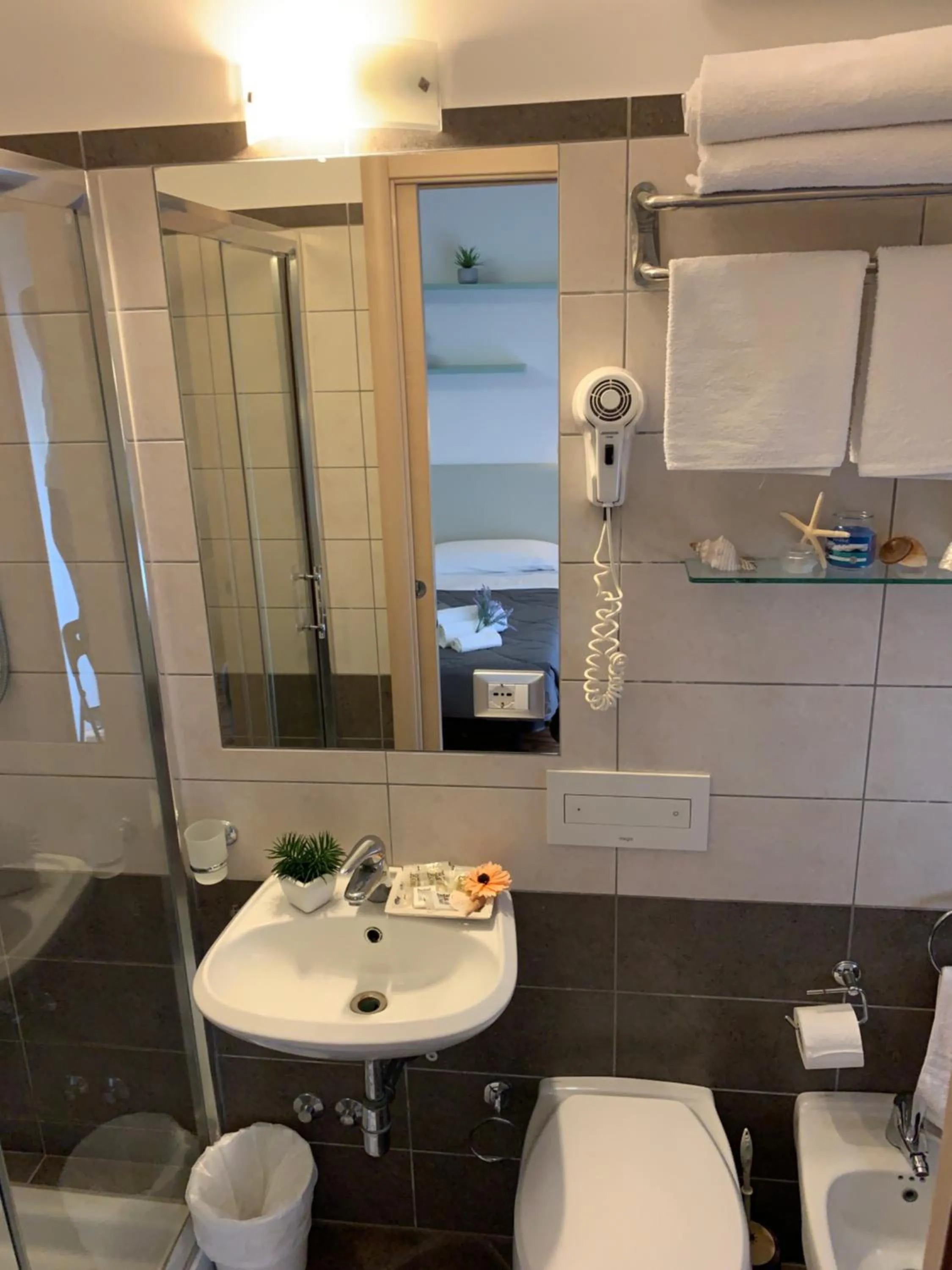 Shower in Hotel Palma Benessere