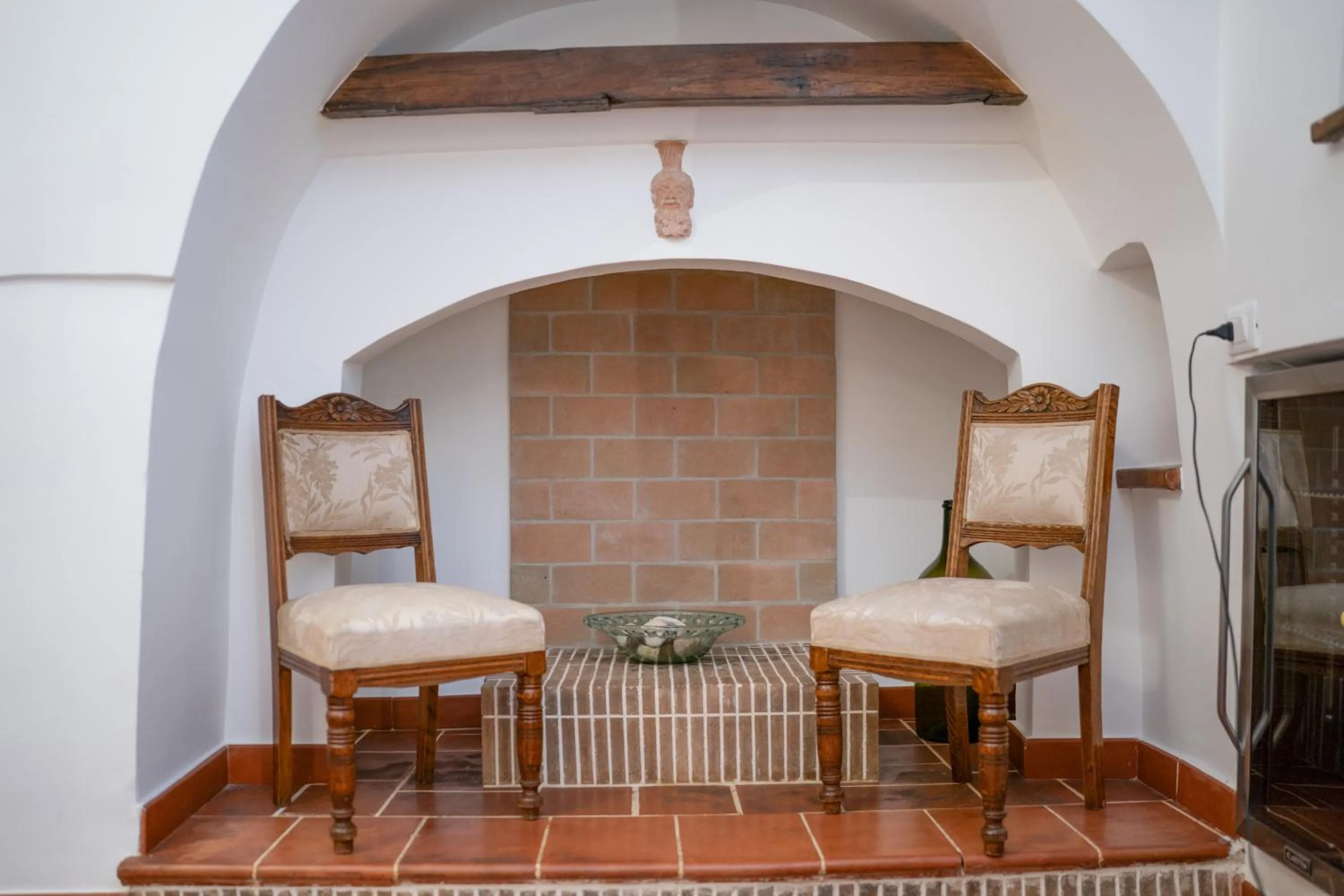 Decorative detail in Masseria Le Lamie