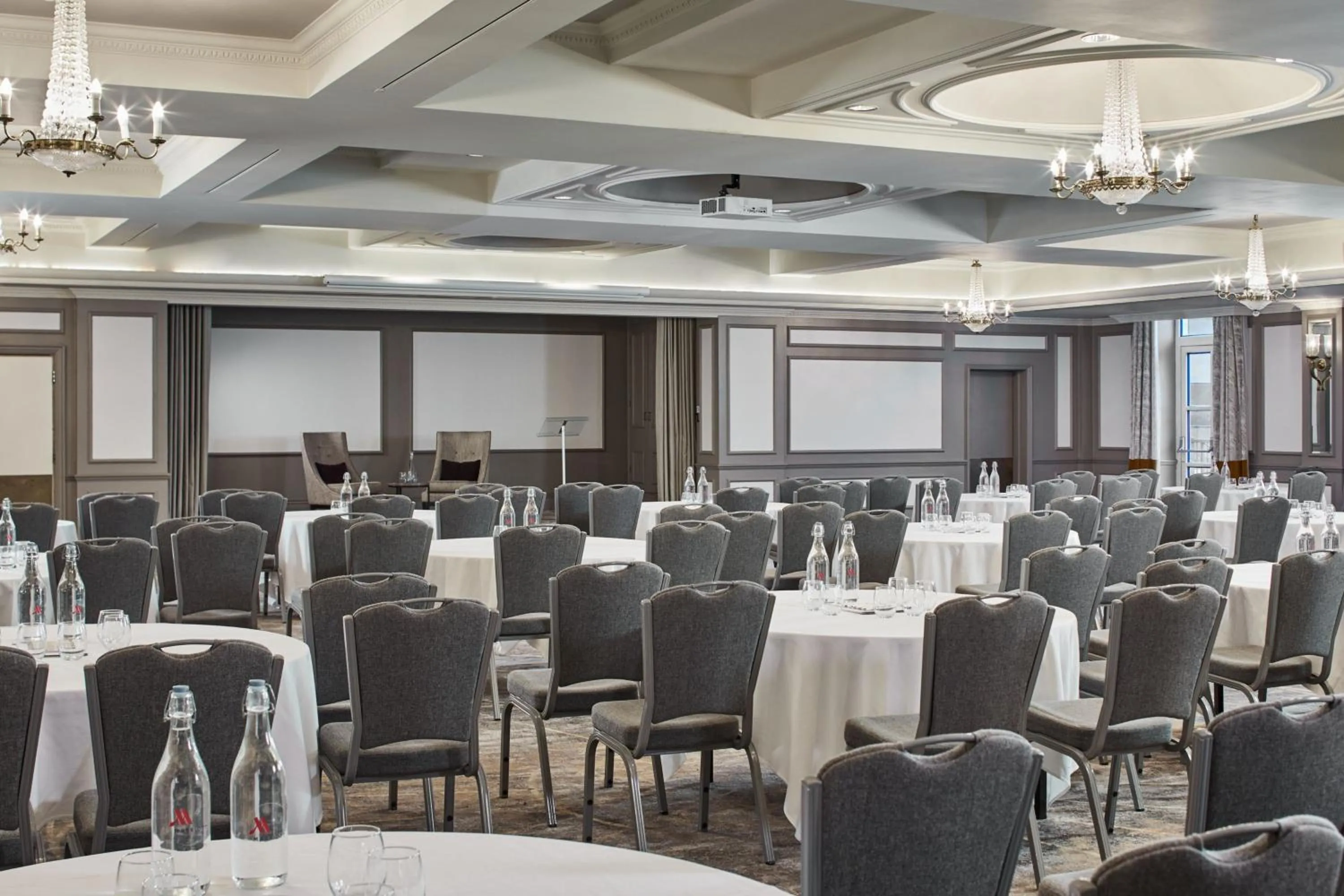 Lounge or bar in Bristol Marriott Royal Hotel