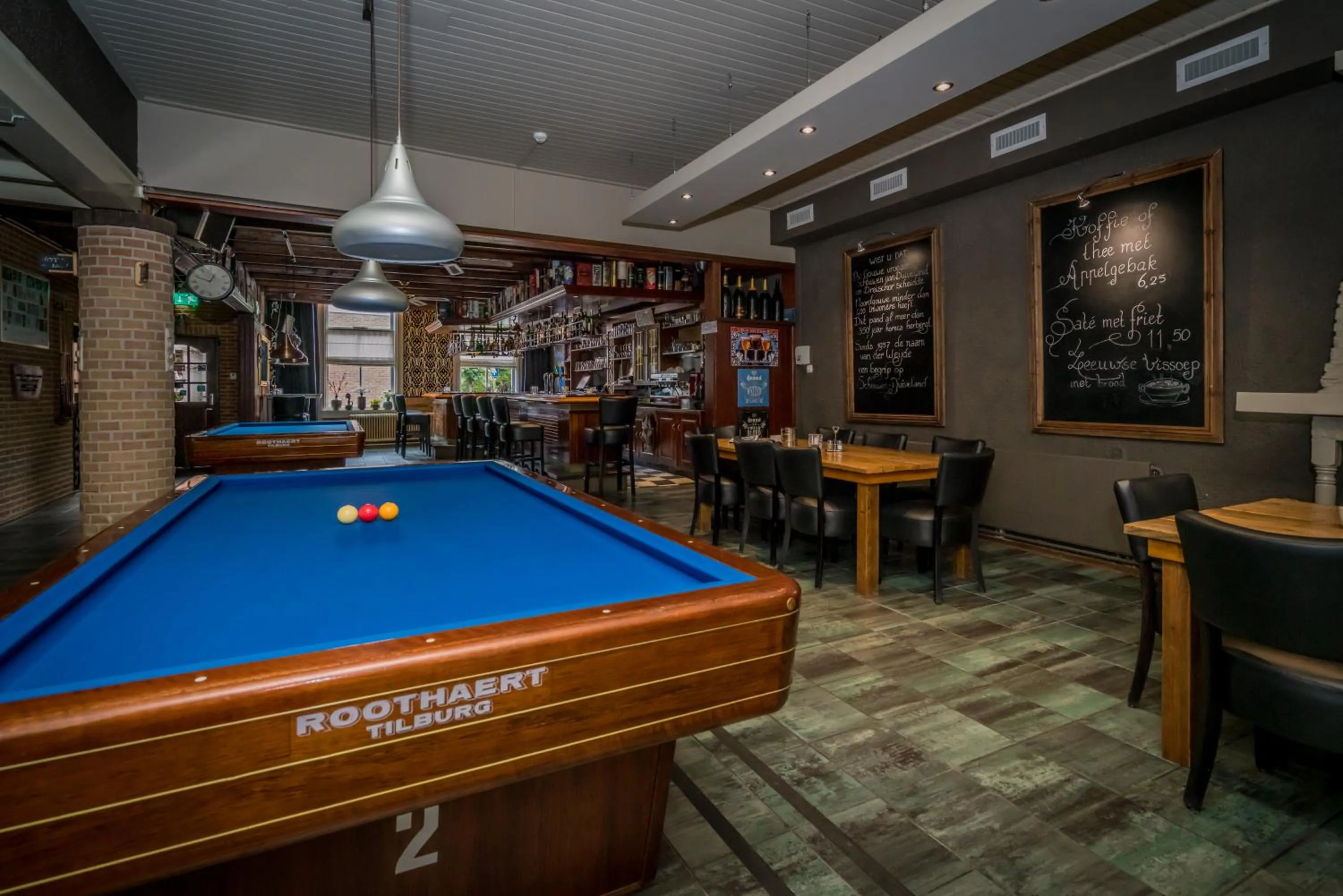 Billiard in Hotel-Restaurant van der Weijde