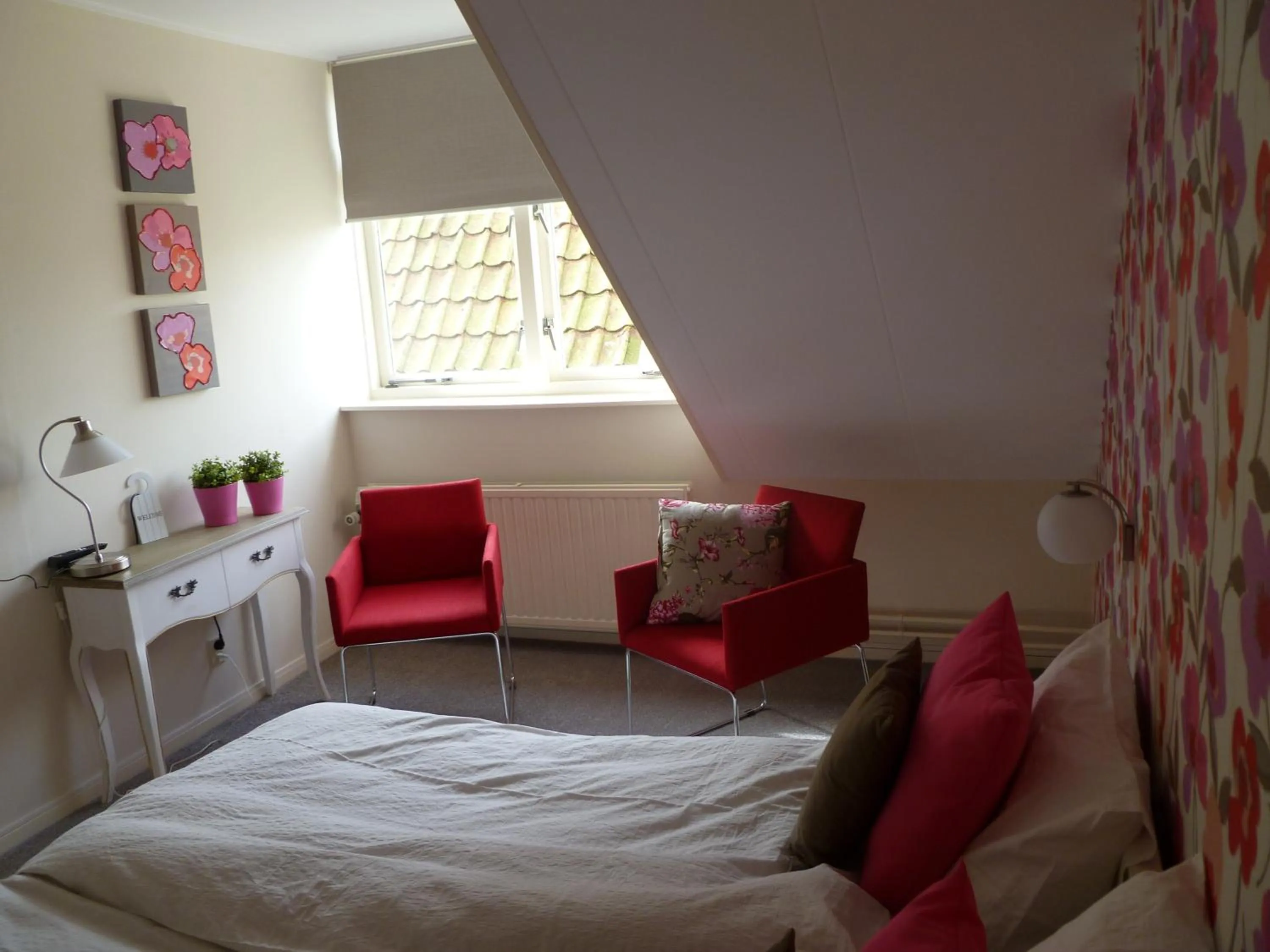 Bedroom, Bed in Hotel-Restaurant van der Weijde