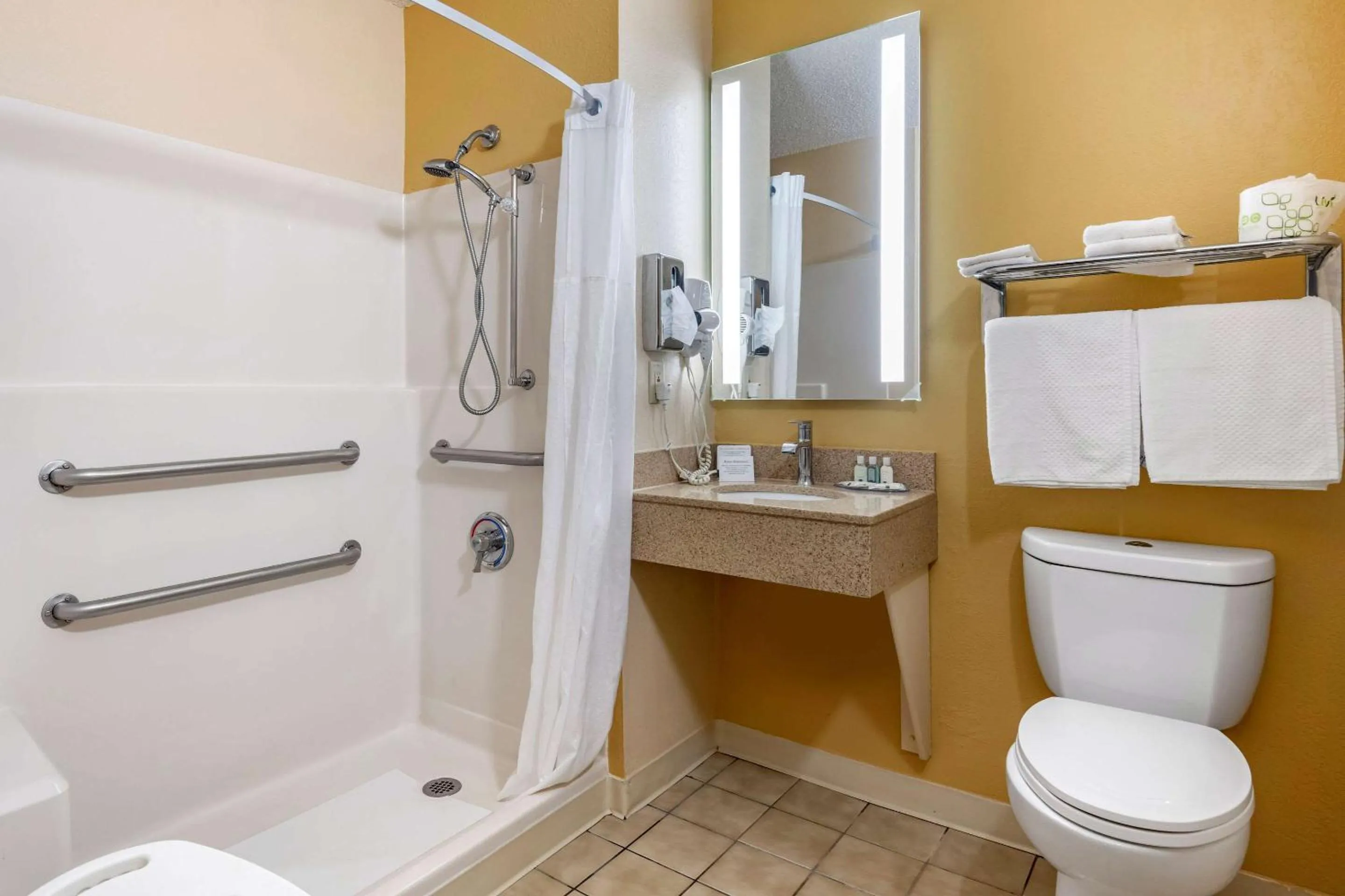 Bathroom in Quality Inn Sanford - Kennebunk
