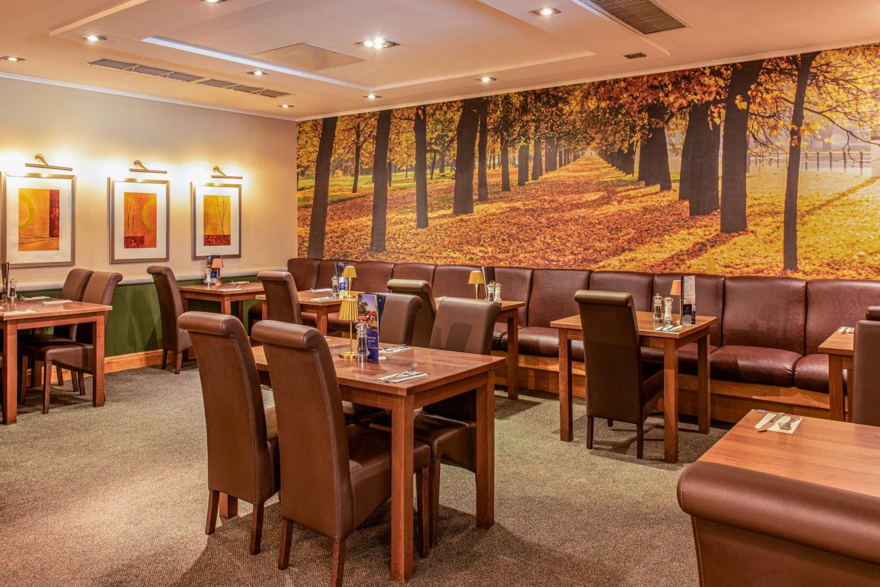 Restaurant/places to eat in Meon Valley Hotel, Spa & Golf