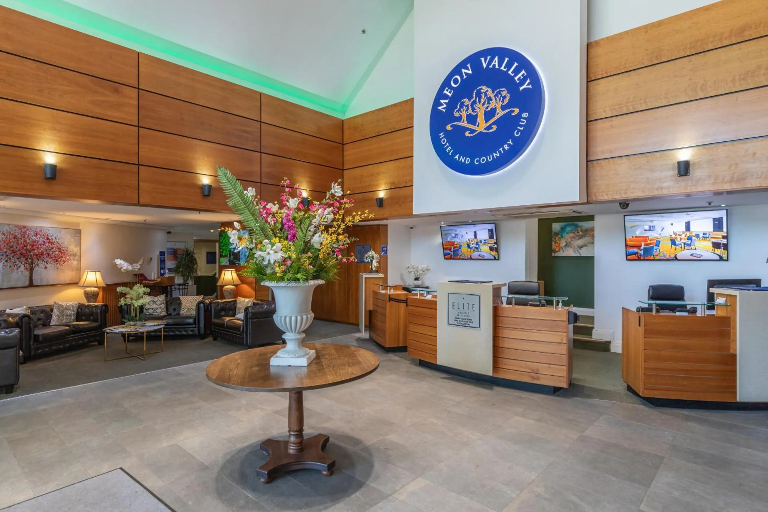 Lobby or reception in Meon Valley Hotel, Spa & Golf