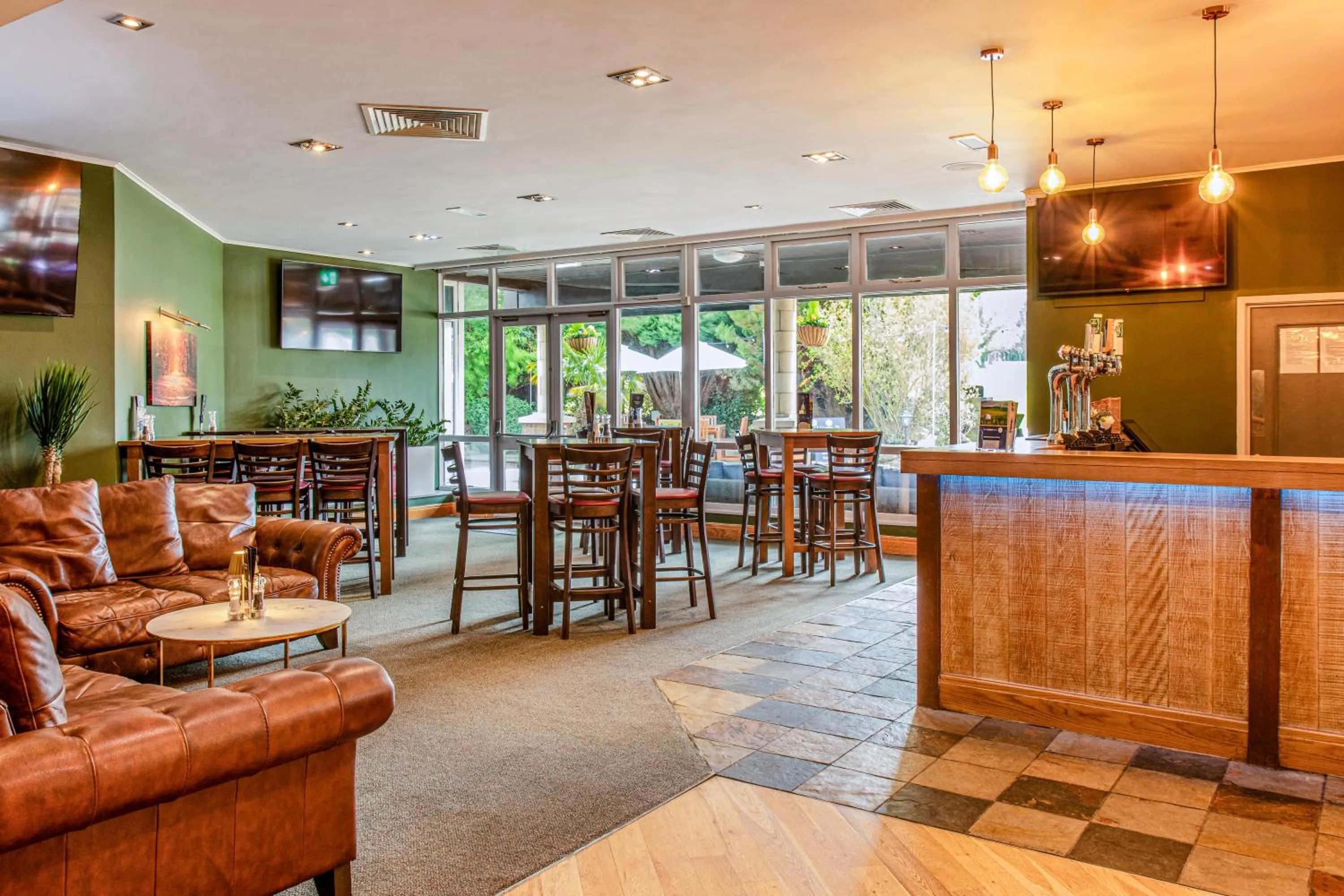 Restaurant/places to eat in Meon Valley Hotel, Spa & Golf