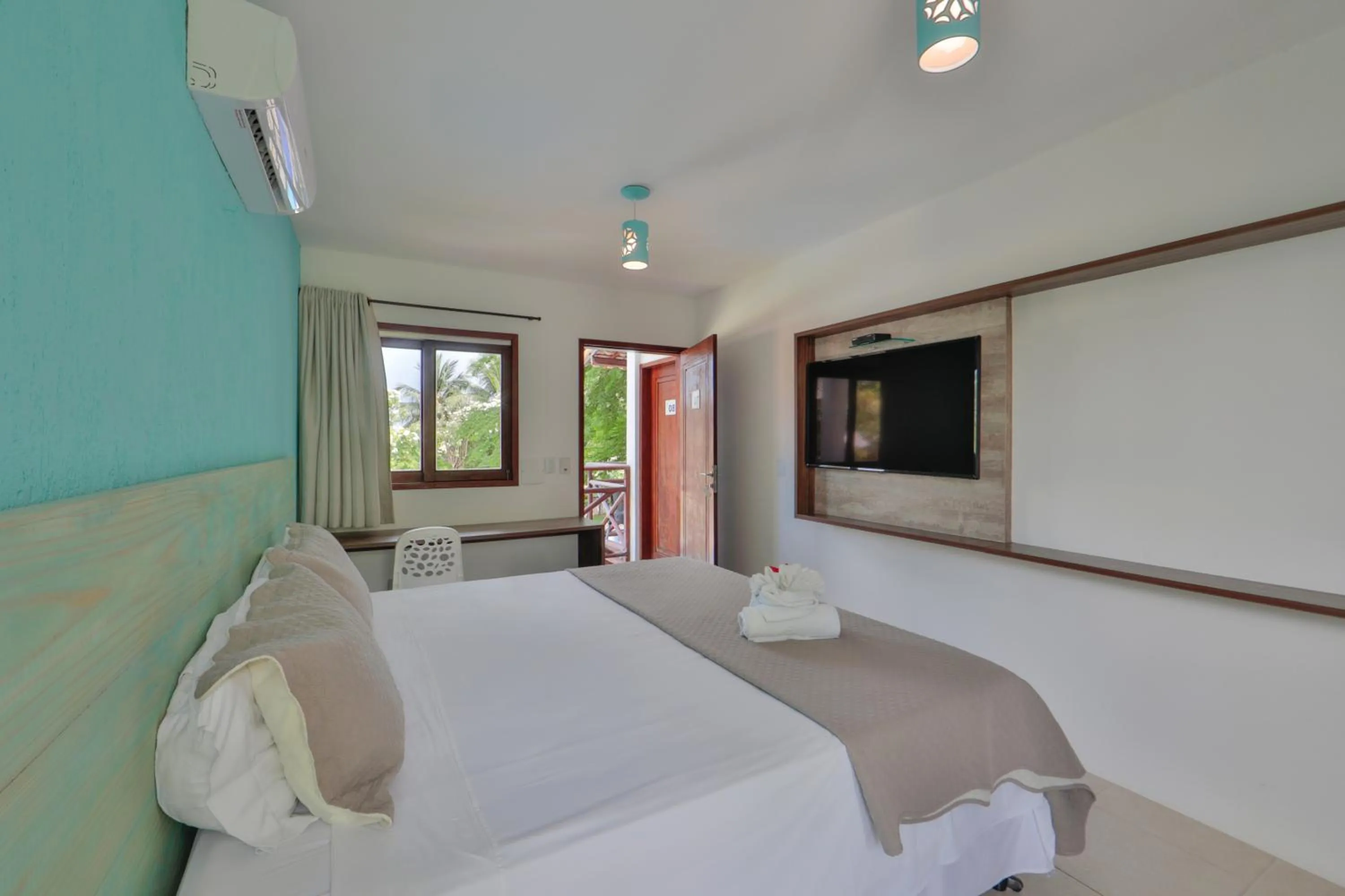 Photo of the whole room, Bed in Pousada Humaitá
