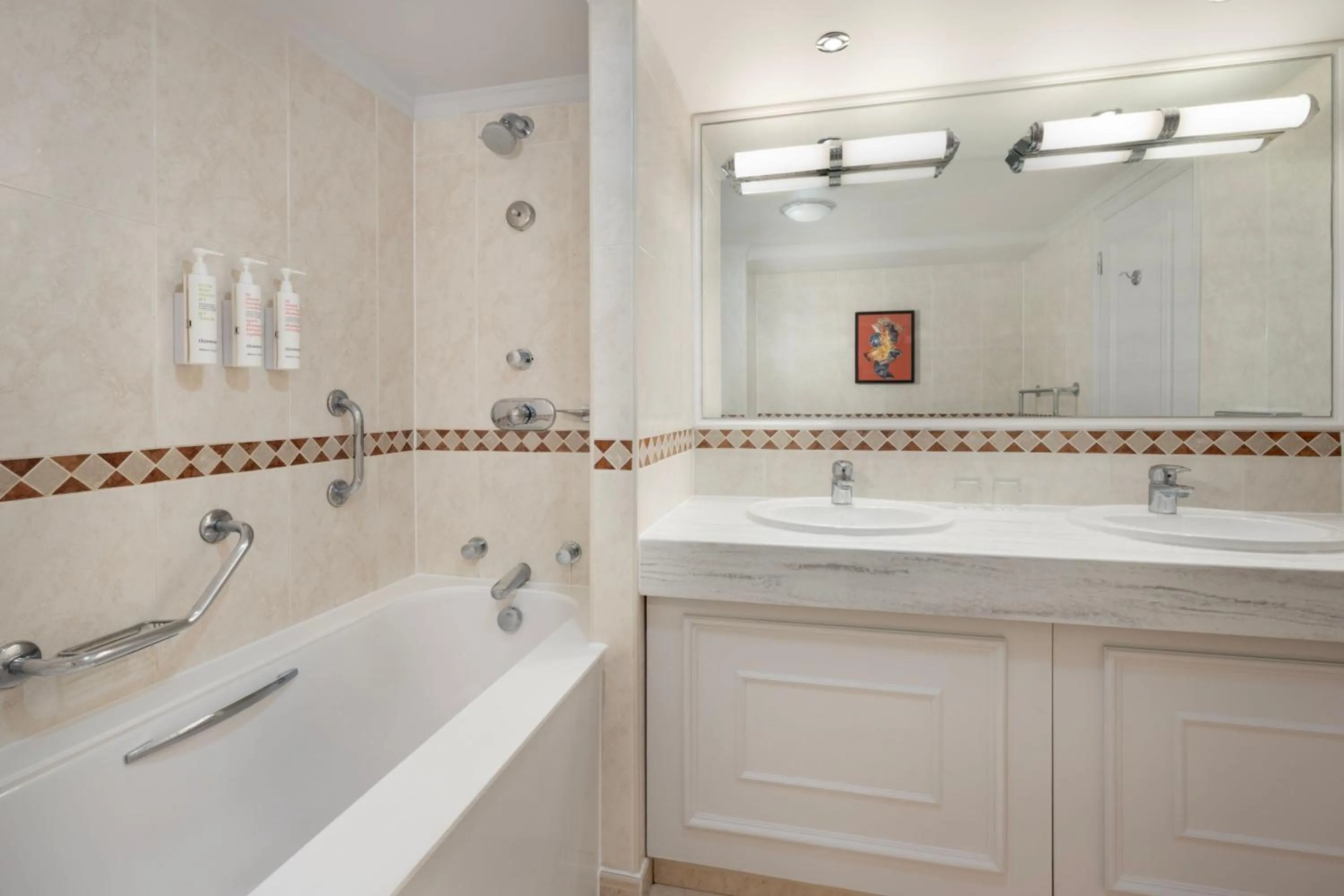 Bathroom in Delta Hotels by Marriott Huntingdon