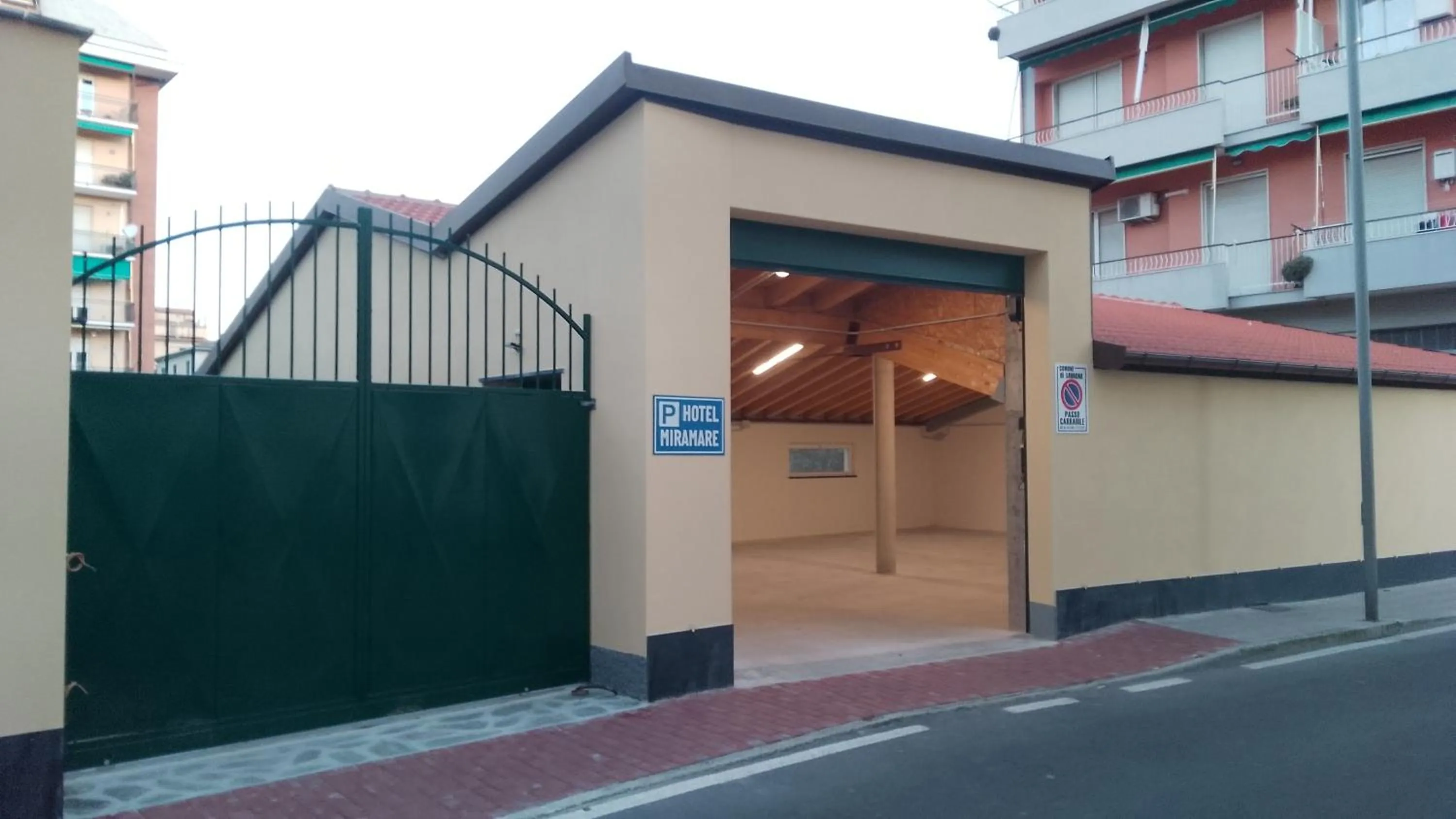 Parking in Hotel Miramare