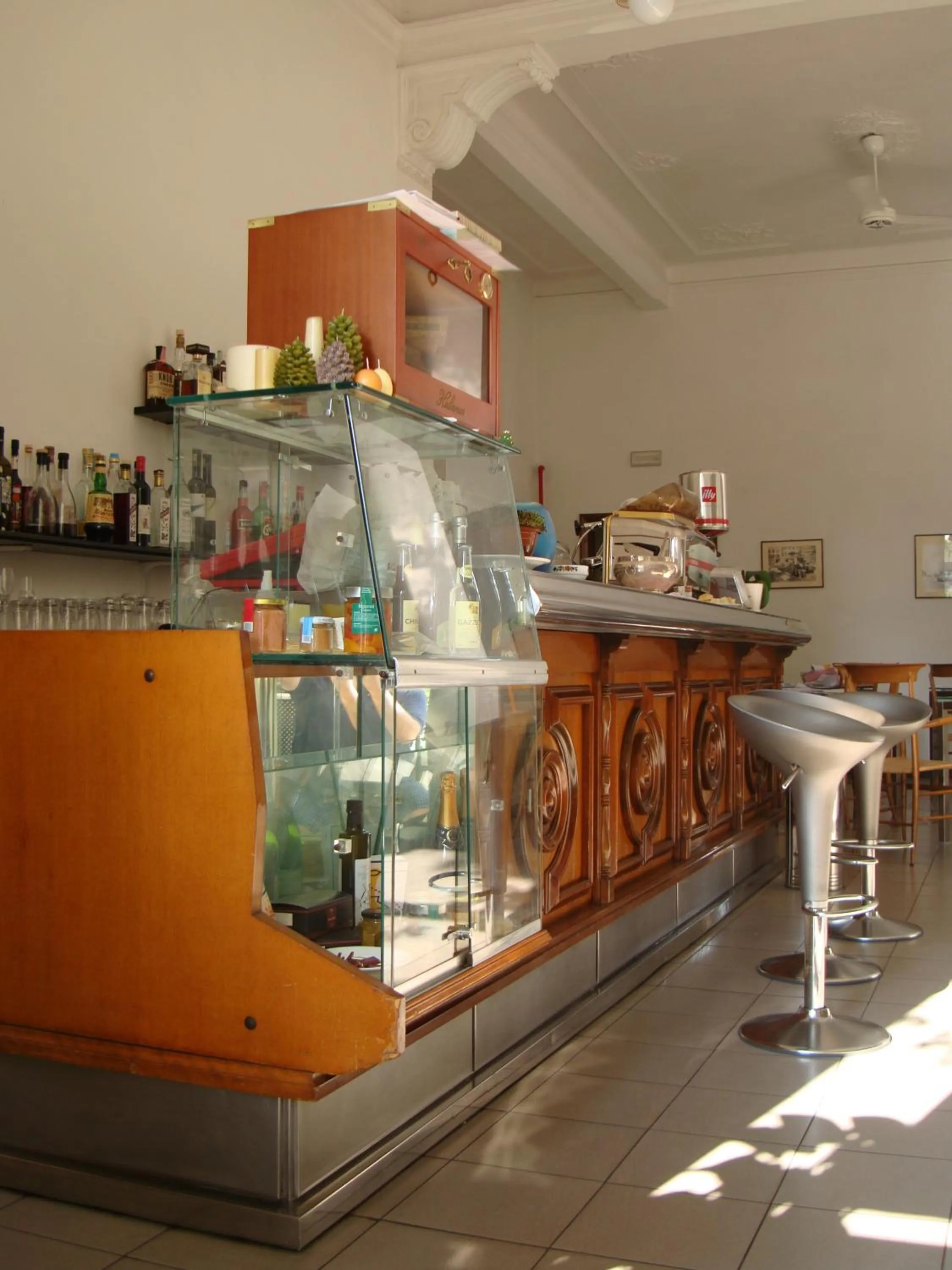 Lounge or bar in Hotel Miramare