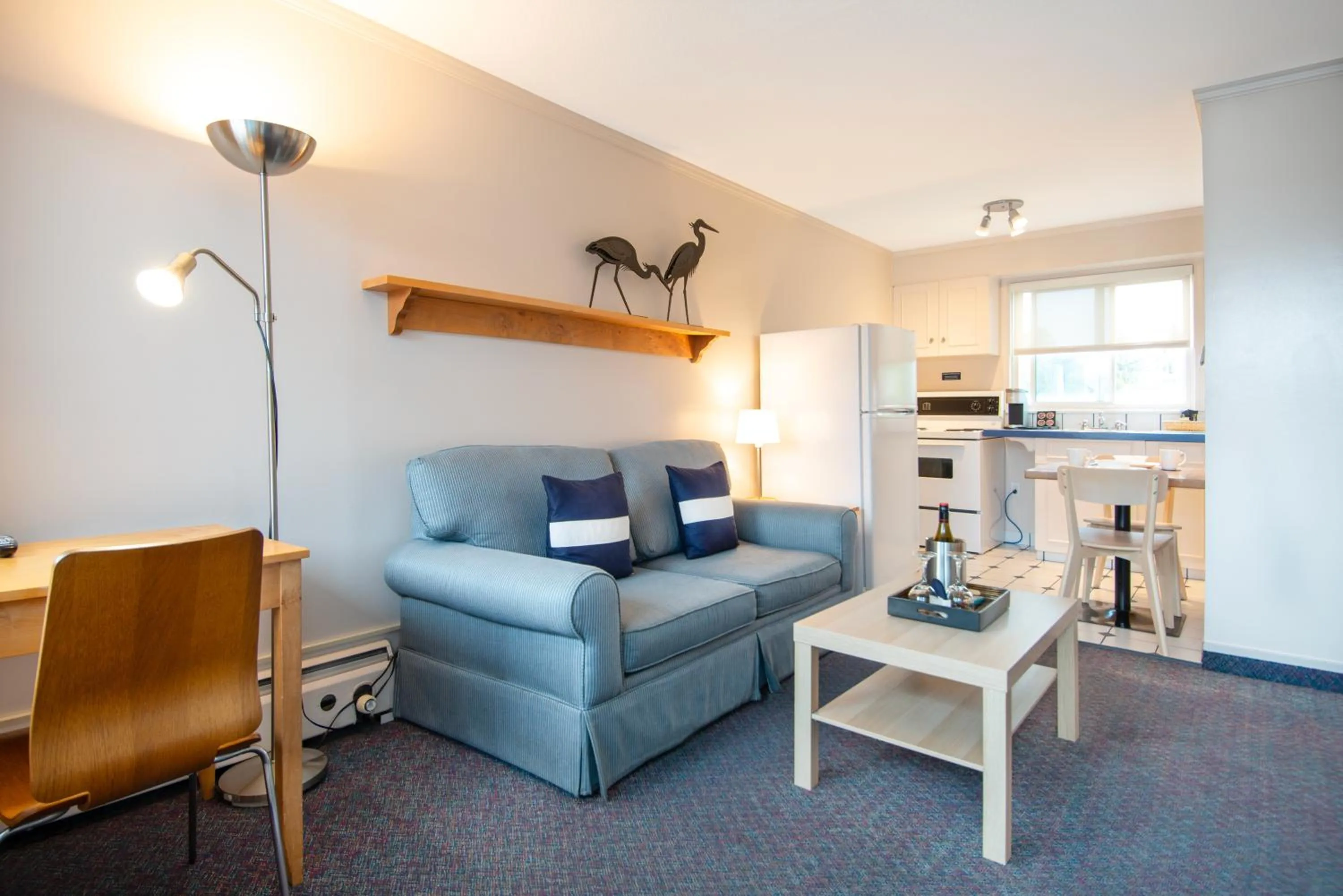 Living room in Buccaneer Inn