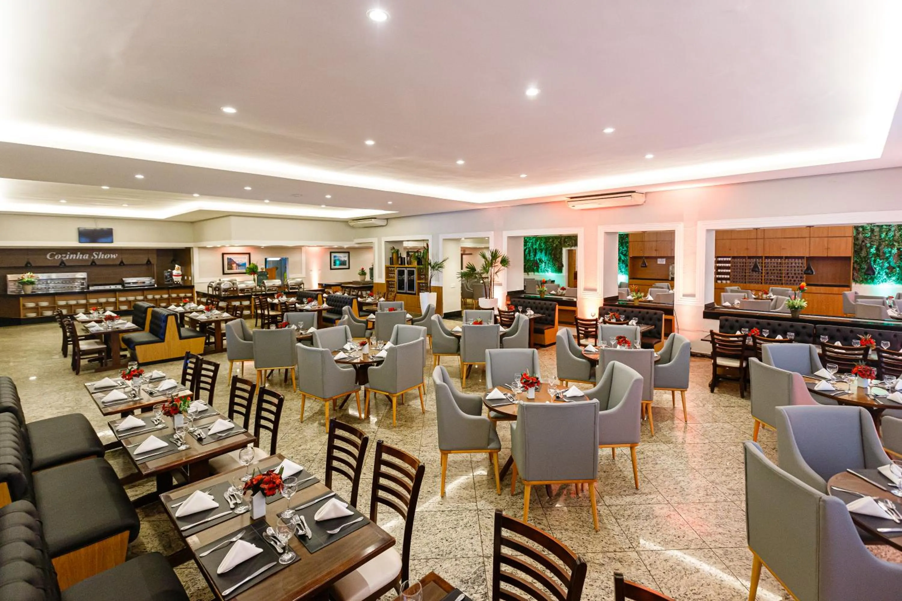 Restaurant/places to eat in Vale Suíço Resort