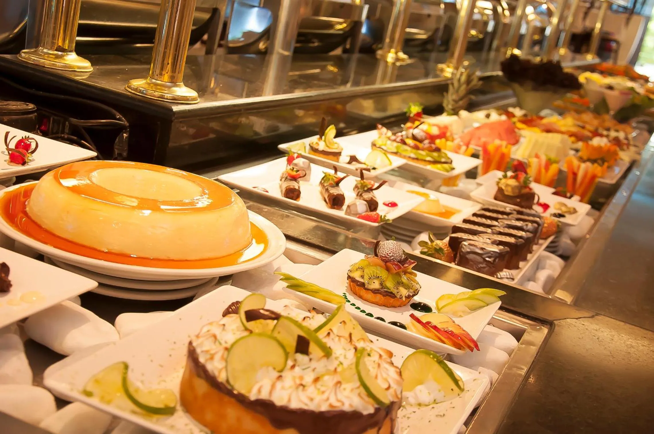 Breakfast in Vale Suíço Resort