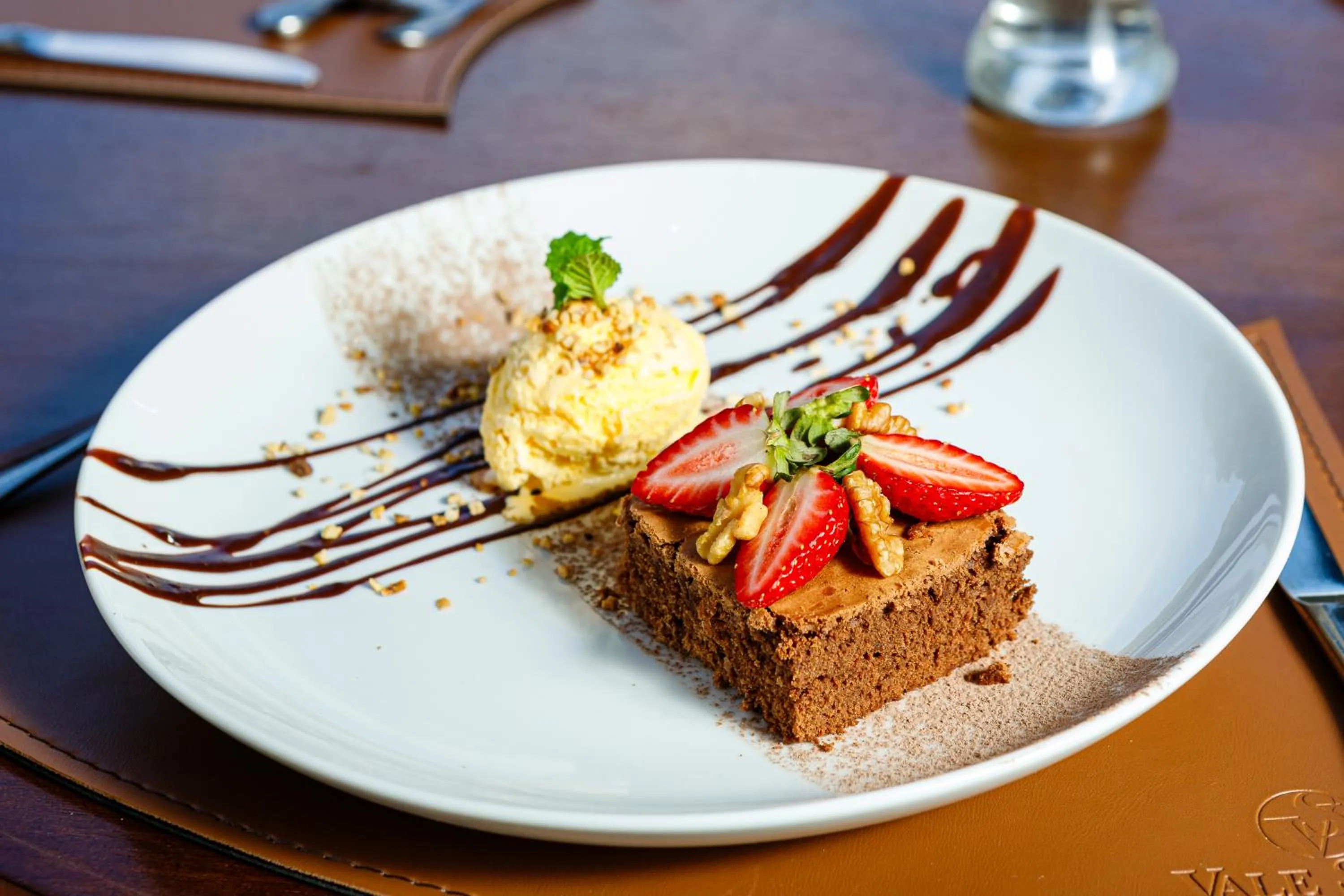 Meals in Vale Suíço Resort