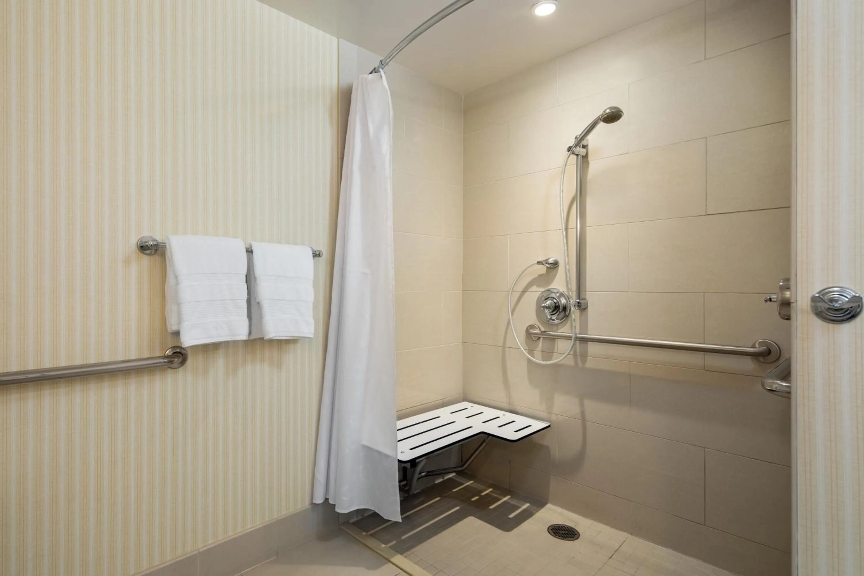 Bathroom in Sheraton Carlsbad Resort & Spa