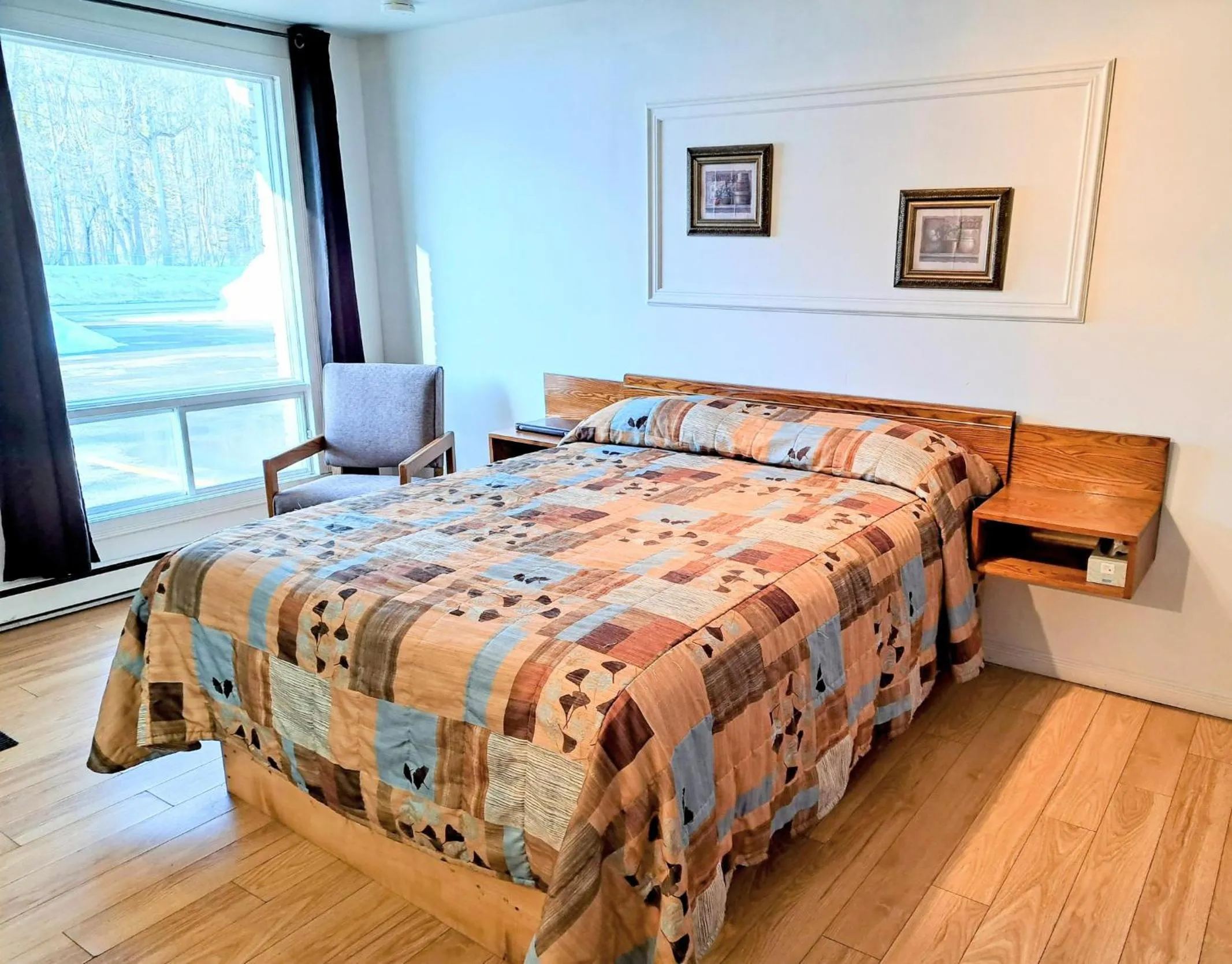 Bed in Motel Bonsoir