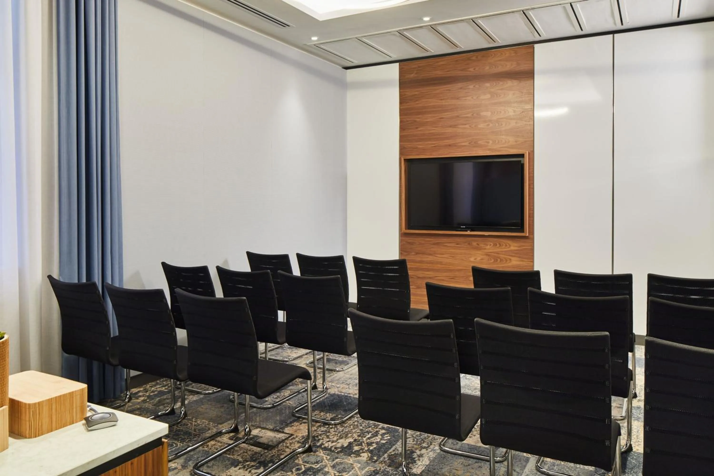 Meeting/conference room in Cardiff Marriott Hotel