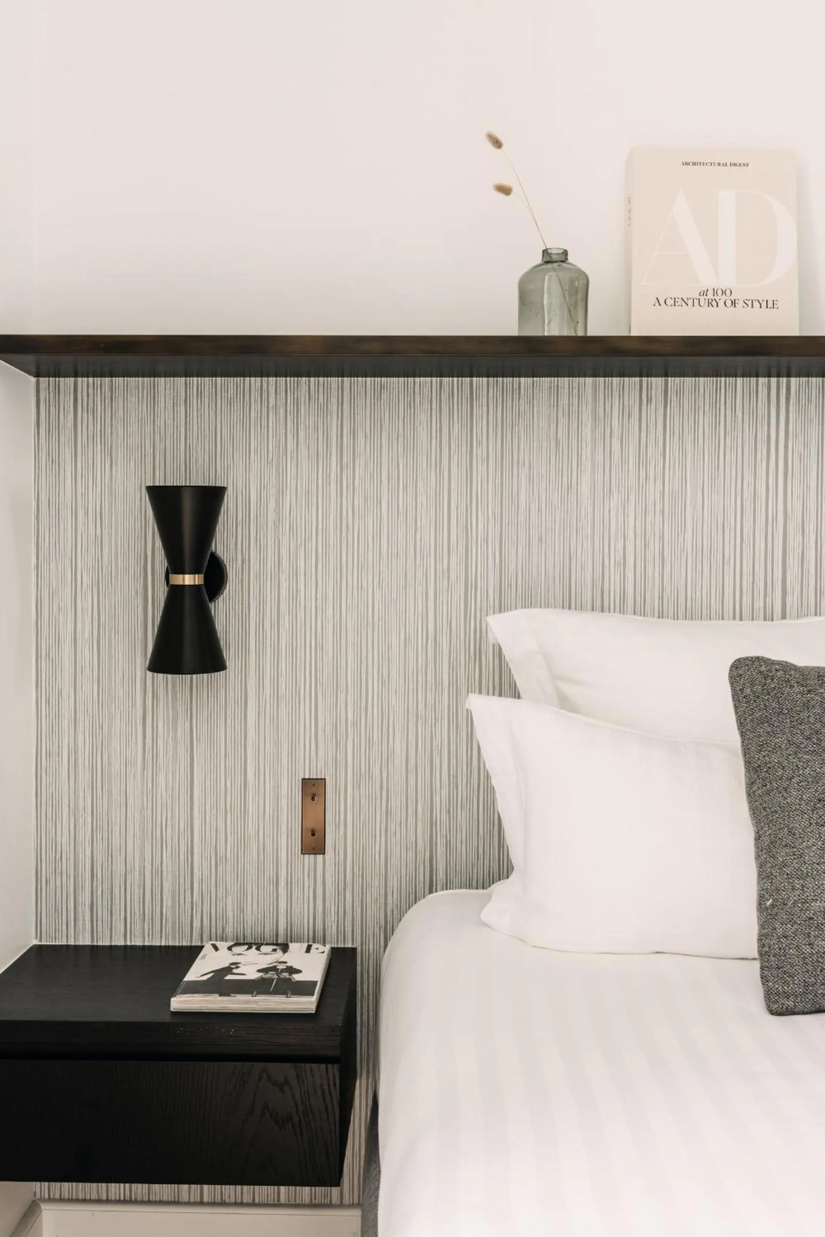 Bedroom, Bed in HIGHSTAY - Luxury Serviced Apartments - Place Vendôme