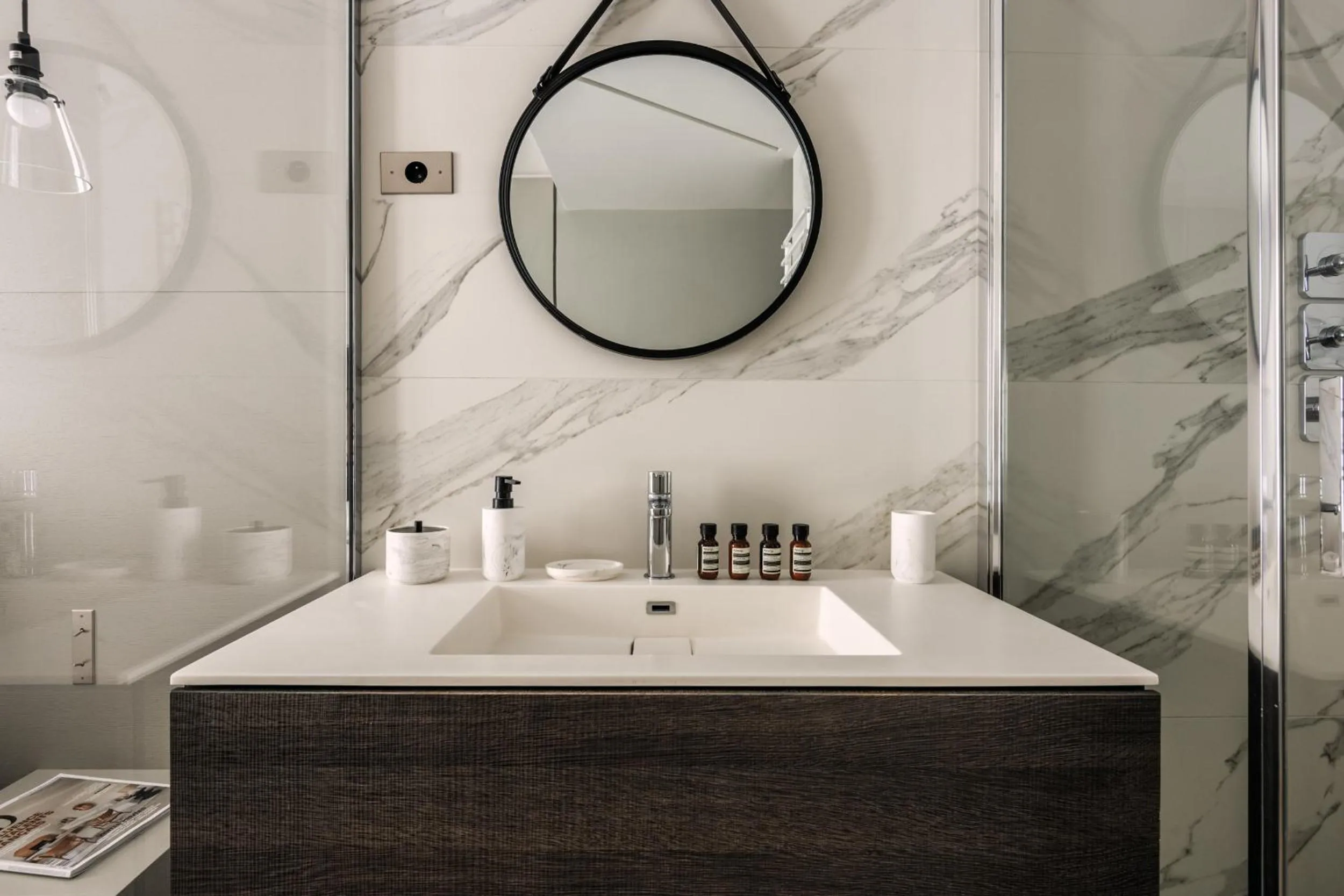 Bathroom in HIGHSTAY - Luxury Serviced Apartments - Place Vendôme