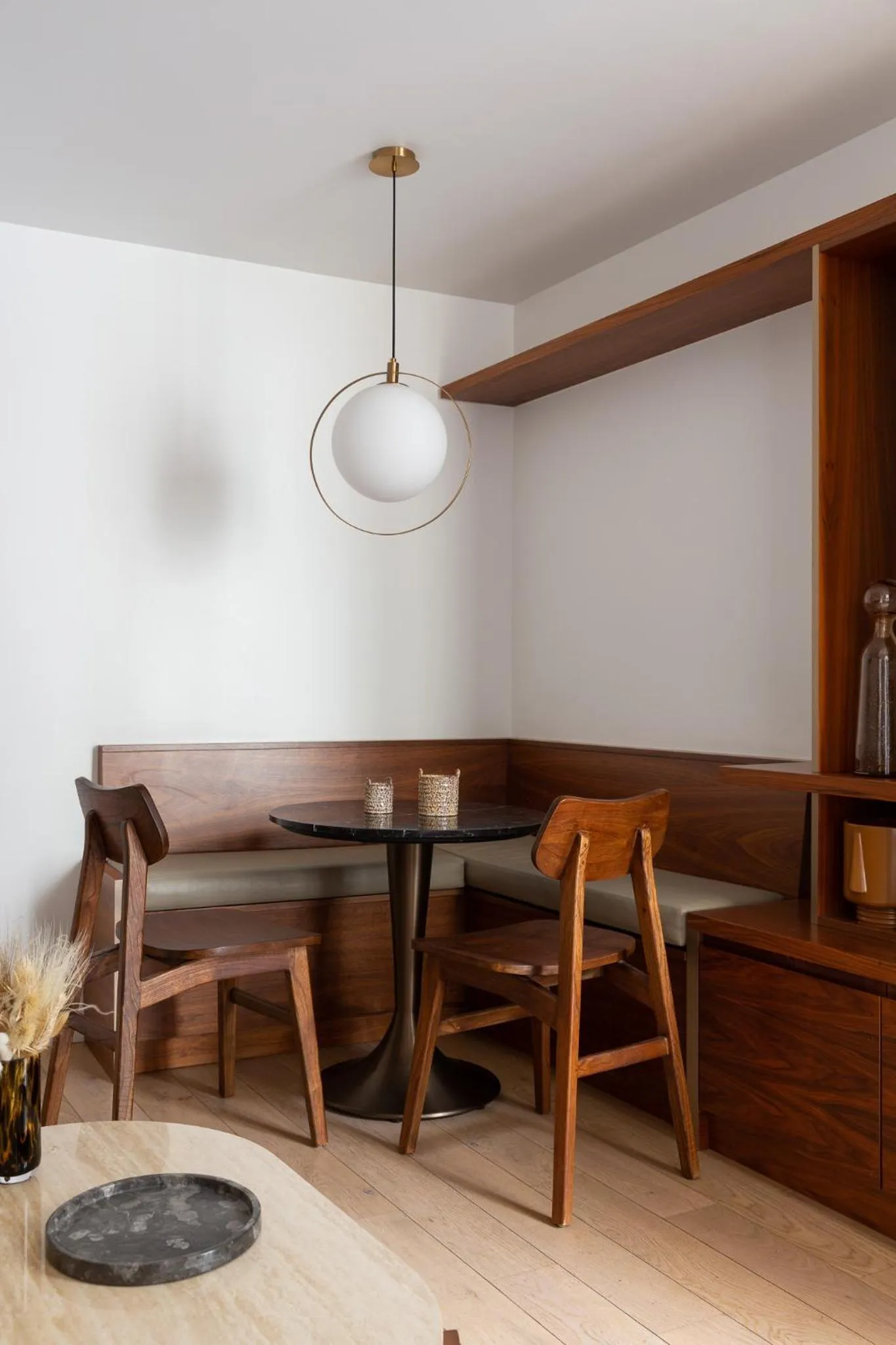 Dining area in HIGHSTAY - Luxury Serviced Apartments - Place Vendôme