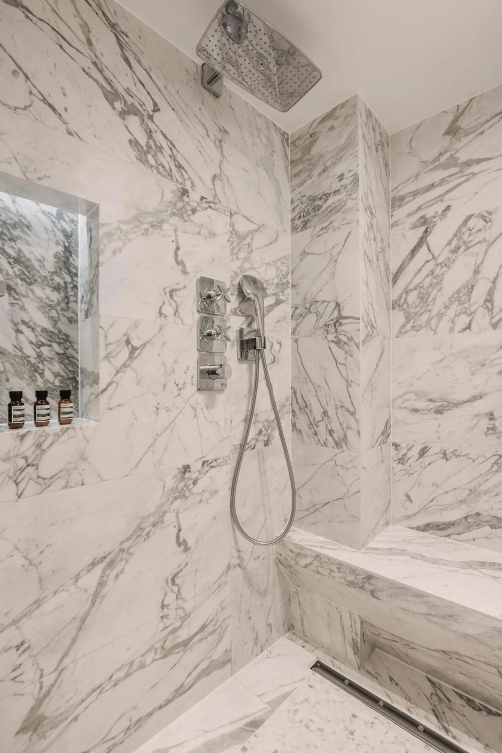 Shower in HIGHSTAY - Luxury Serviced Apartments - Place Vendôme