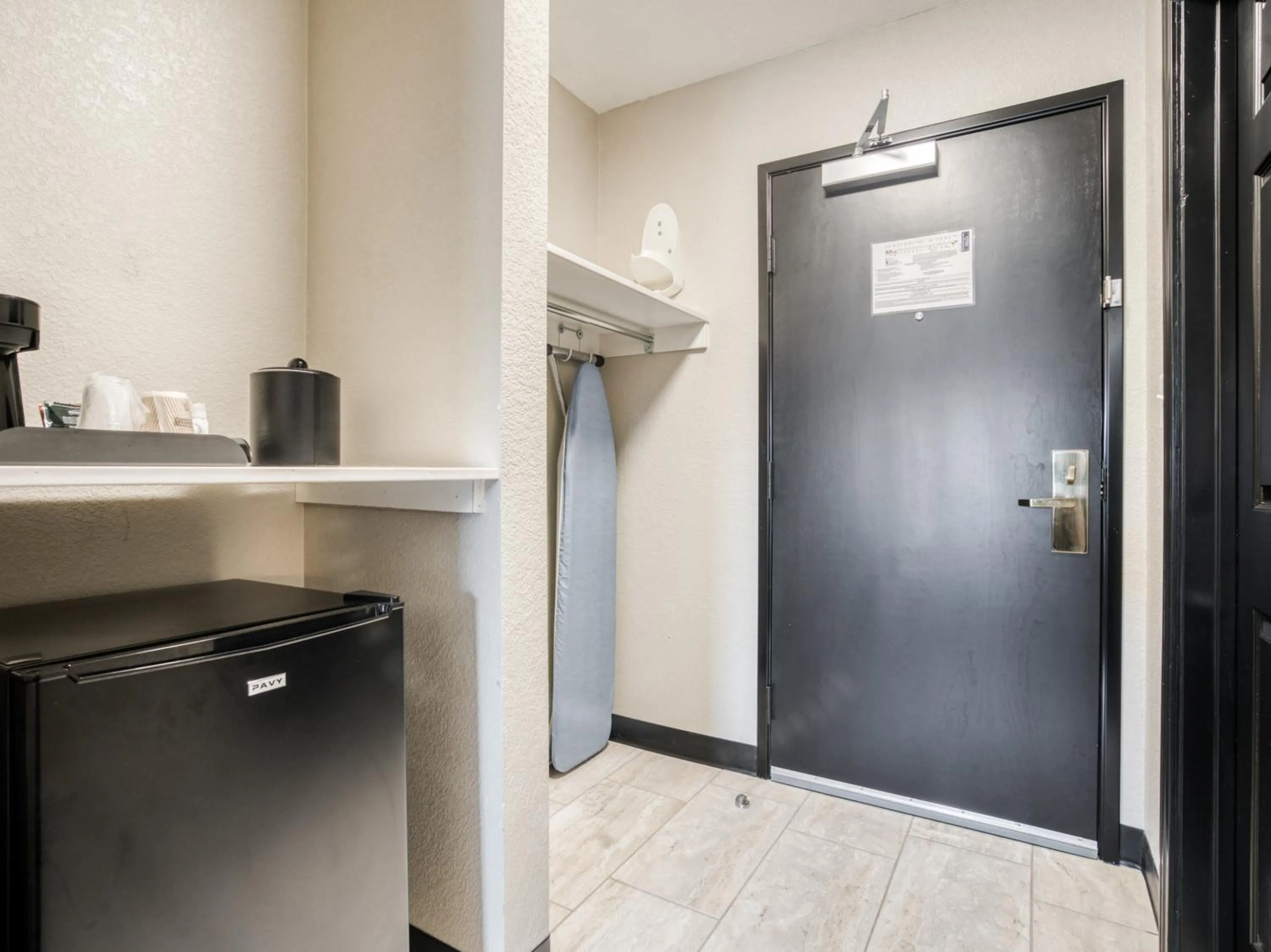 Area and facilities in Alexis Hotel & Banquets Dallas Park Central Galleria