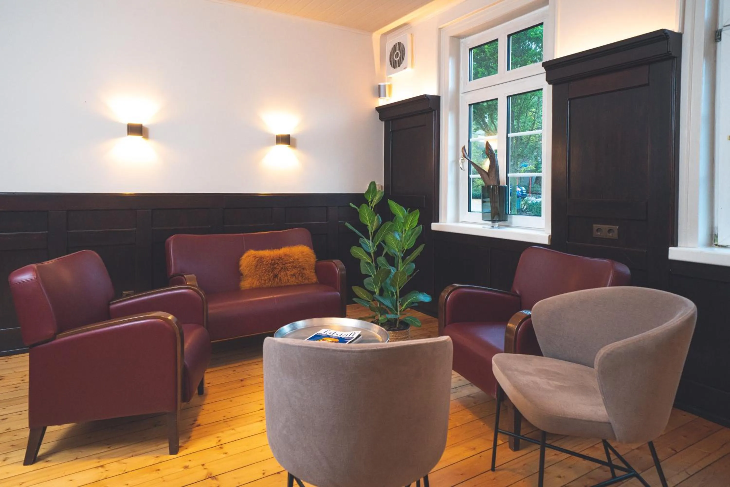 Lobby or reception in Landart Hotel