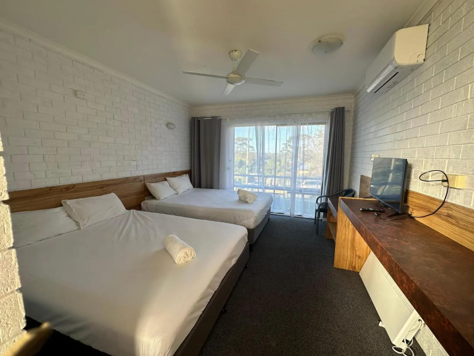 Bed in Merimbula Gardens Motel