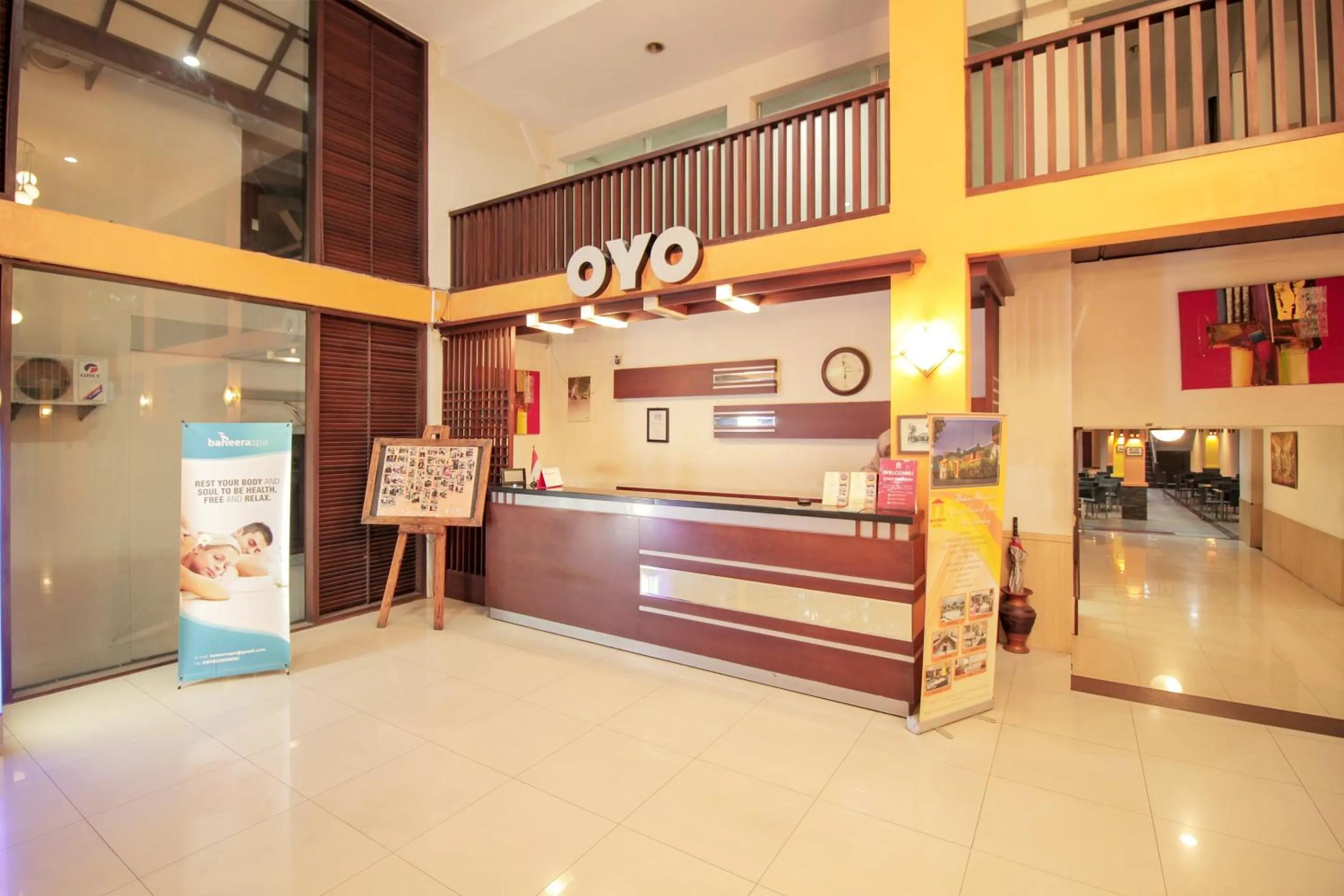 Lobby or reception in Collection O 295 Grha Ciumbuleuit Guest House
