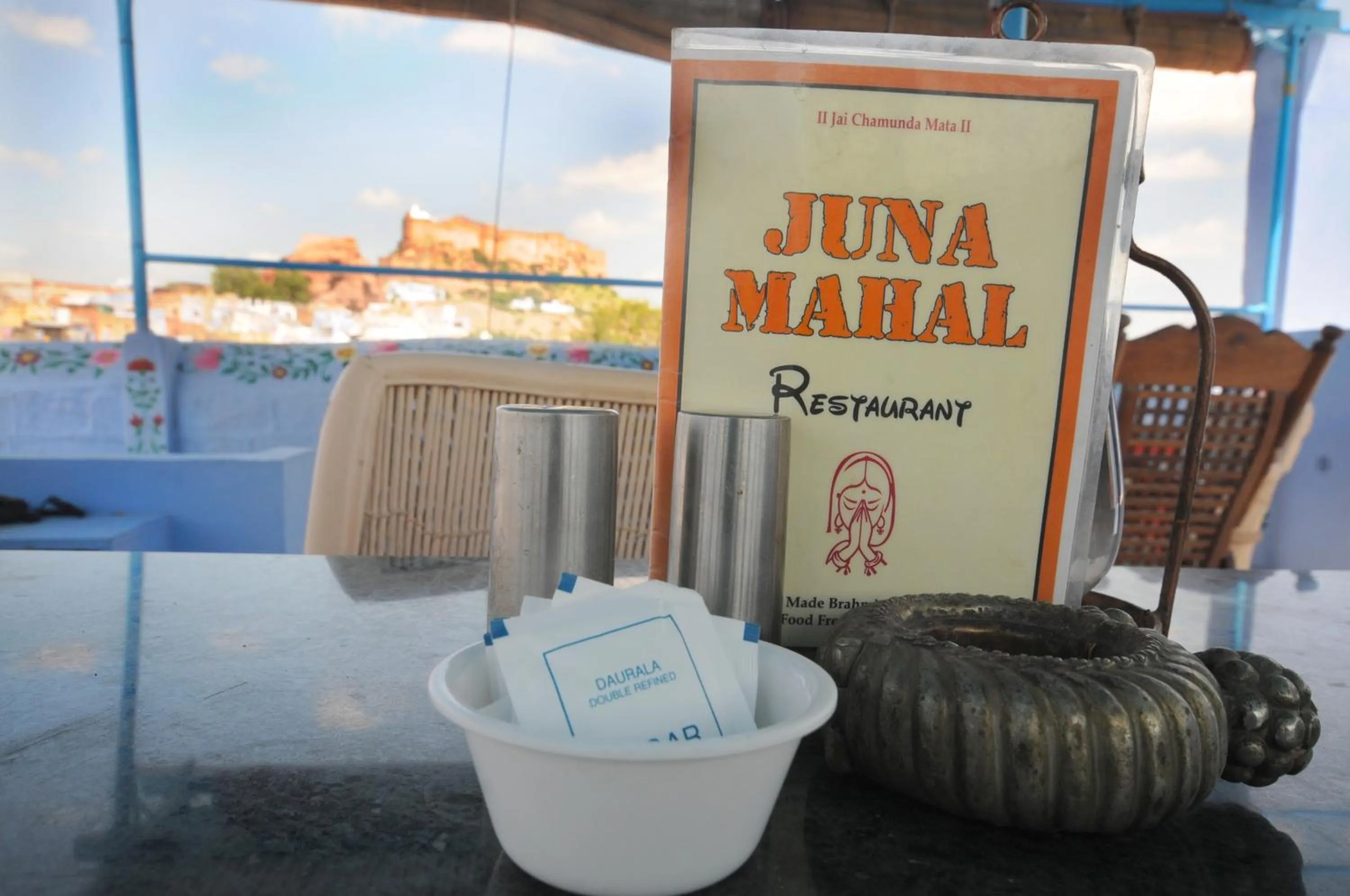 Restaurant/places to eat in Juna Mahal Boutique Home Stay