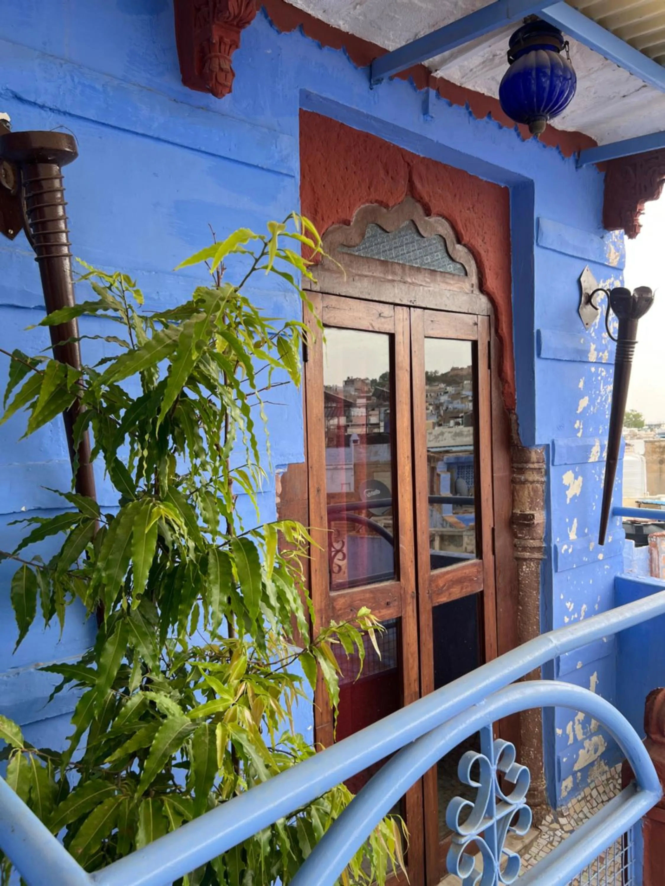 Restaurant/places to eat in Juna Mahal Boutique Home Stay