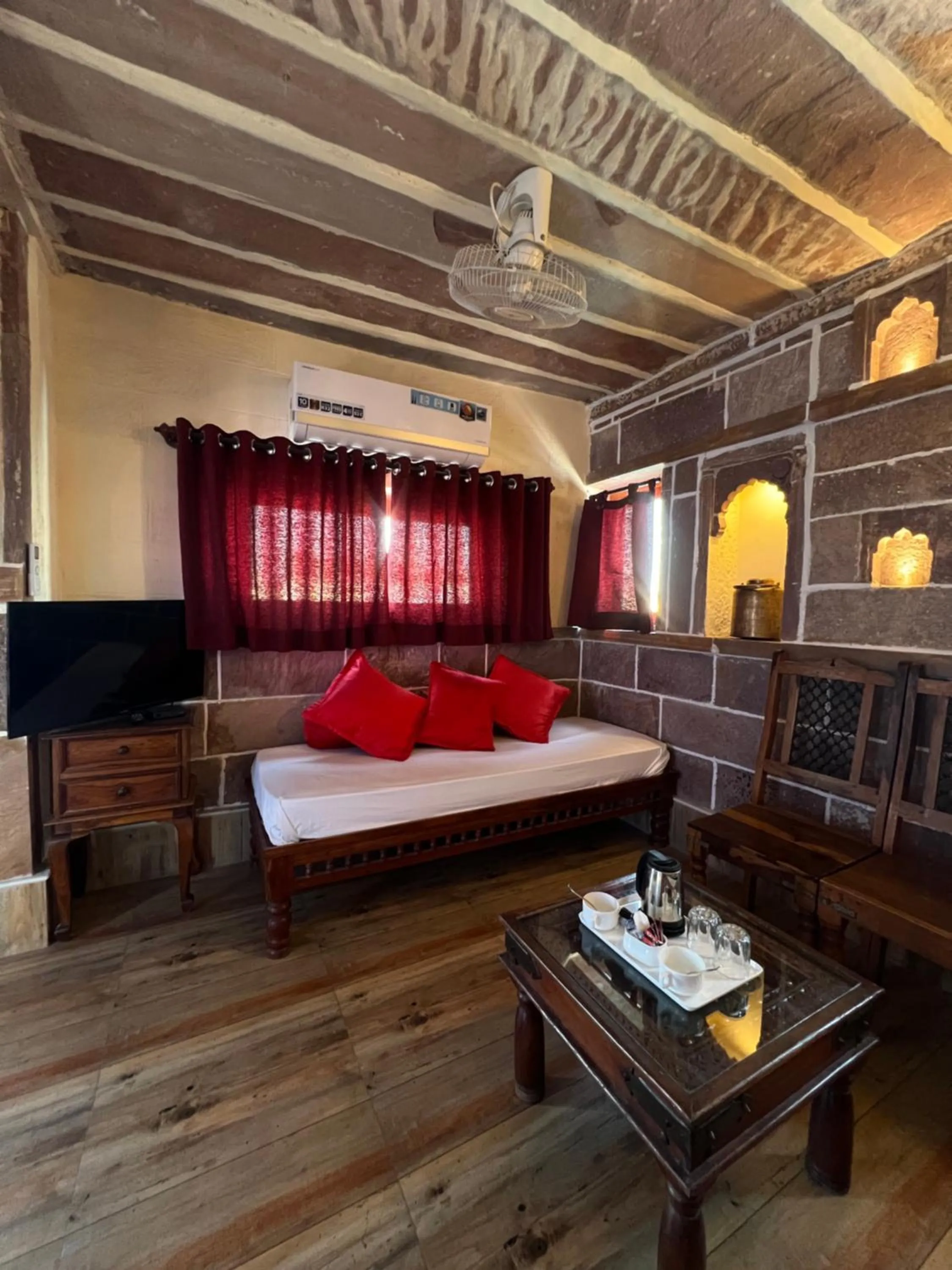 Bed in Juna Mahal Boutique Home Stay