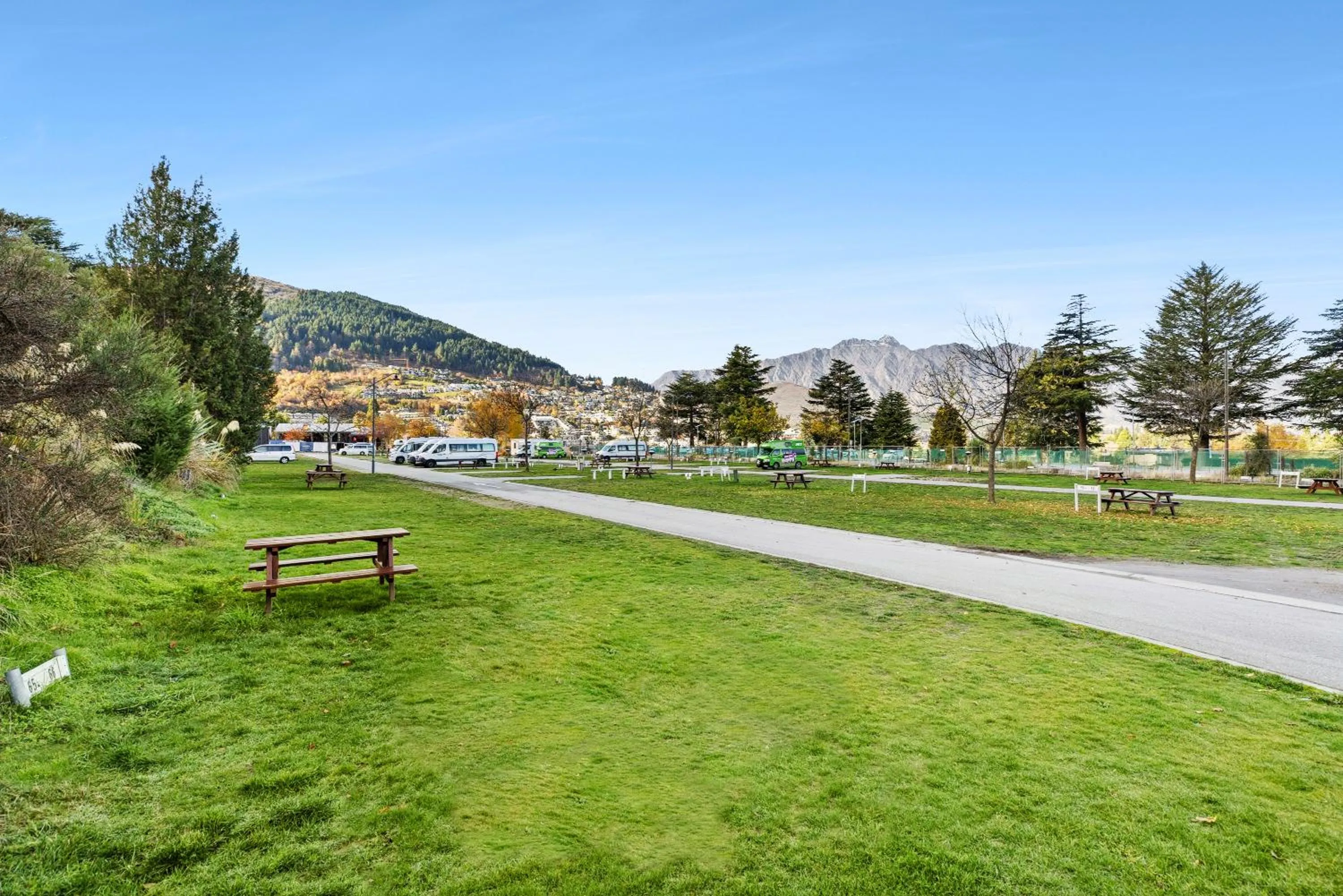 Seating area in Hampshire Holiday Parks - Queenstown Lakeview