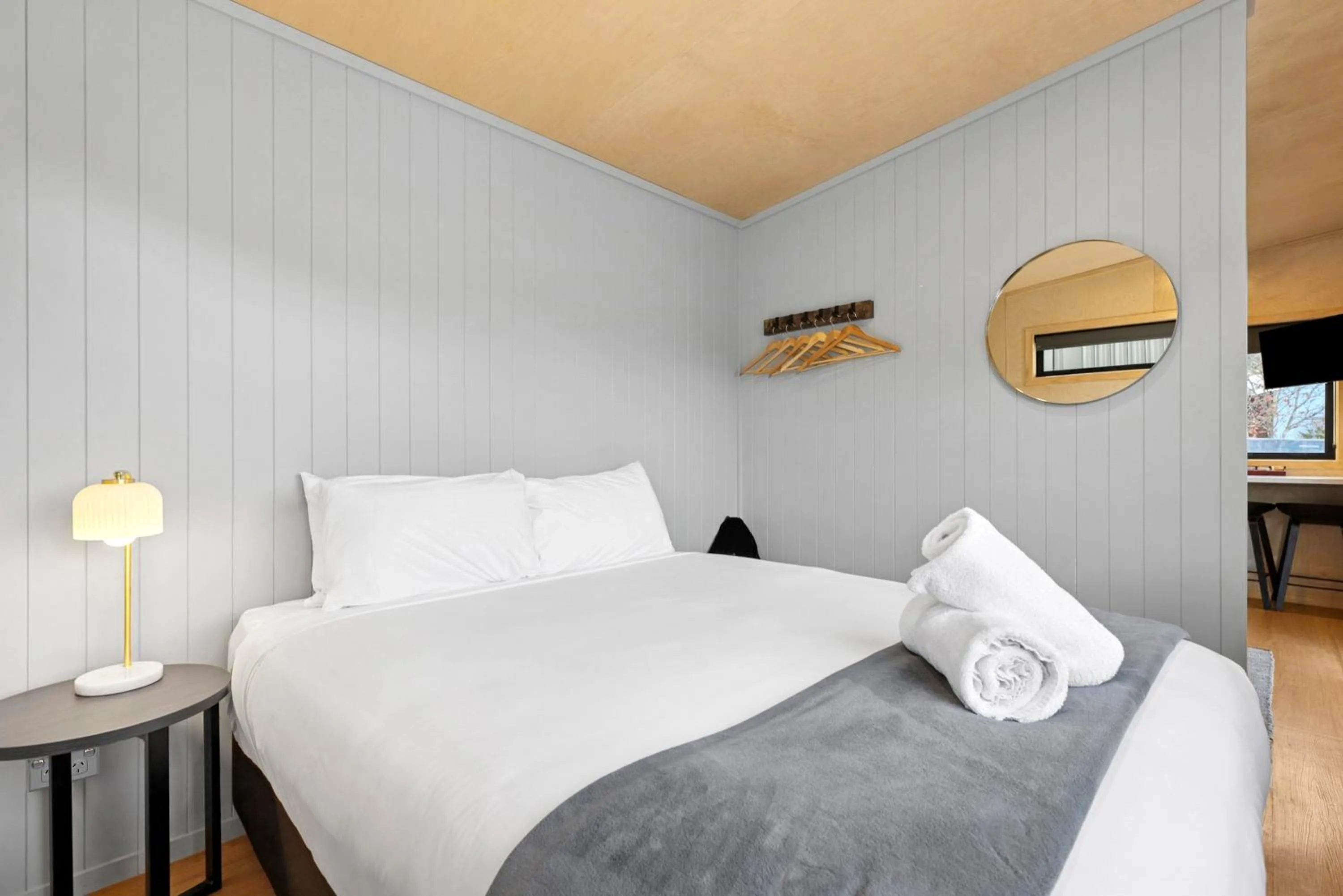 Bedroom, Bed in Hampshire Holiday Parks - Queenstown Lakeview