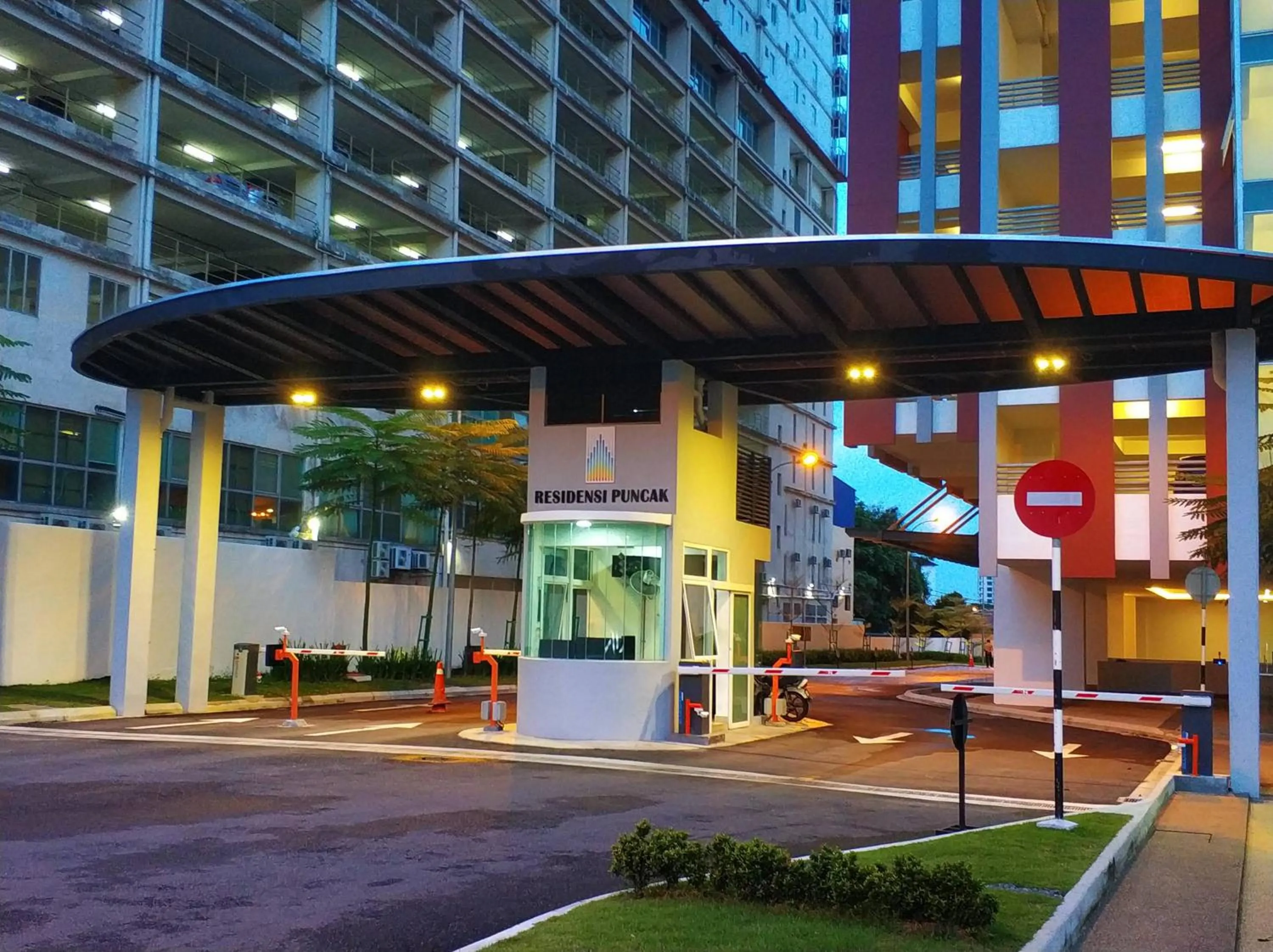 Property building in Ais-Kacang Sweet Home Pinnacle Tower