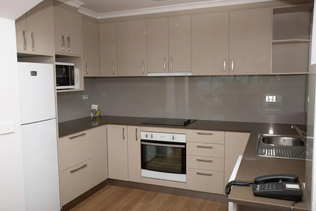 Amooran Oceanside Apartments and Motel